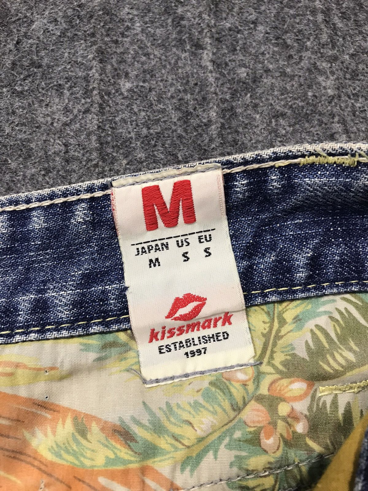 Japanese Brand × Vintage Vintage Kissmark Established 1997 Pocket Design Jeans Size US 33 - 13 Thumbnail