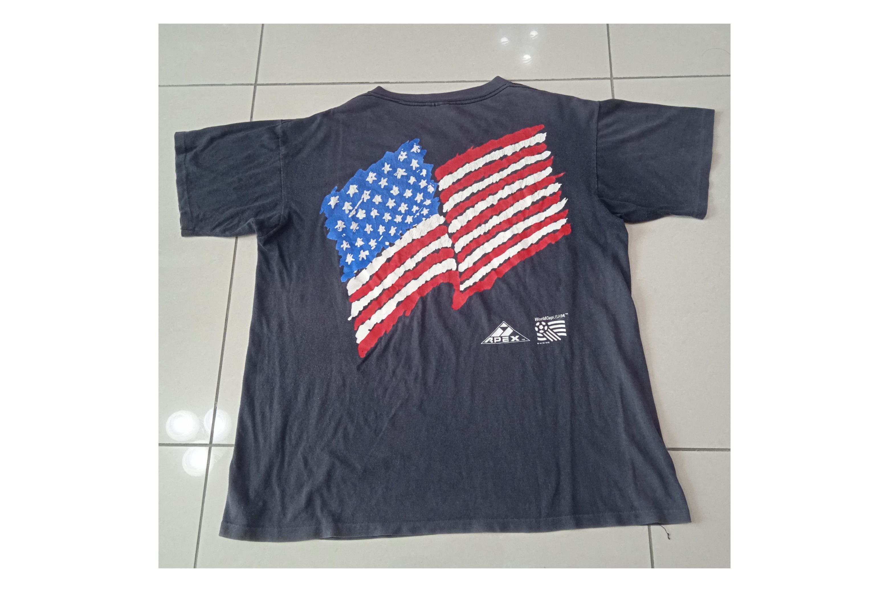 Vintage Vintage Distressed World Cup 1994 T-Shirt Size US L / EU 52-54 / 3 - 2 Thumbnail