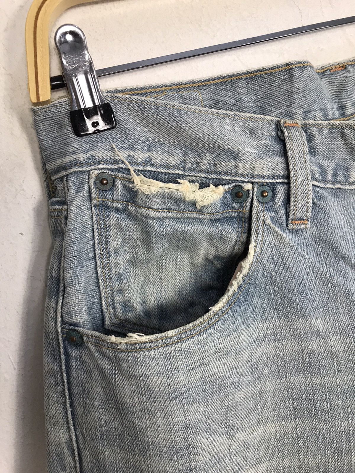 Levi's × Vintage Vintage Levis Lot553 Light Blue Wash Distressed Jeans Size US 30 / EU 46 - 7 Thumbnail