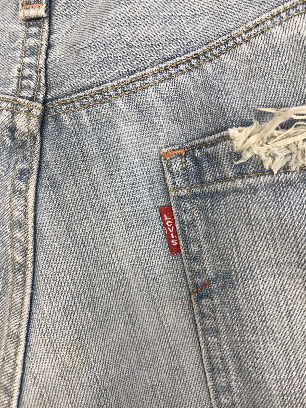Levi's × Vintage Vintage Levis Lot553 Light Blue Wash Distressed Jeans Size US 30 / EU 46 - 12 Thumbnail