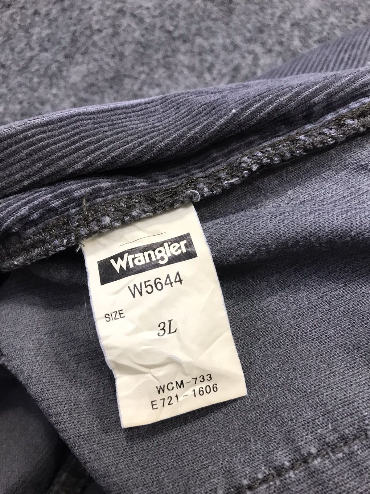 Vintage × Wrangler Vintage Wrangler Corduroy Cargo Pants Snap Button Style Size US 33 - 14 Thumbnail