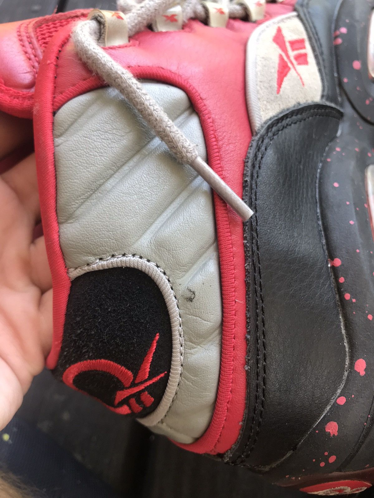 Reebok MENS STASH x REEBOK QUESTION IVERSON 8 RED RARE BASKETBALL Size US 8 / EU 41 - 5 Thumbnail
