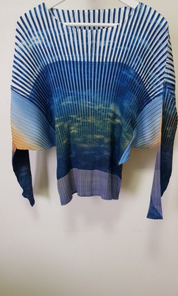 image of Issey Miyake Top Dawn Collection in Blue, Women's (Size Medium)