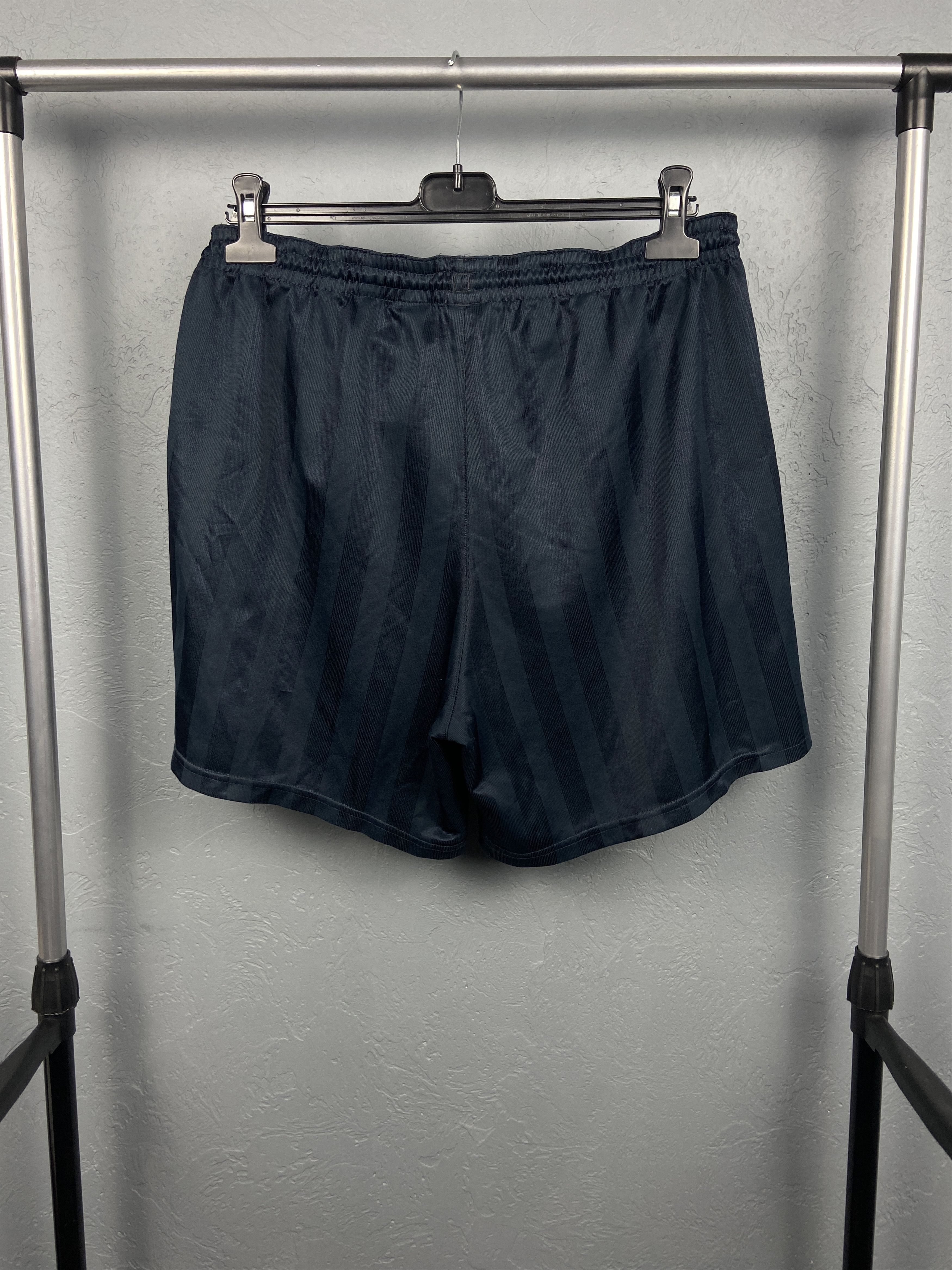 Nike Nike Dri Fit Vintage Mens Shorts Y2K Size US 34 / EU 50 - 7 Thumbnail