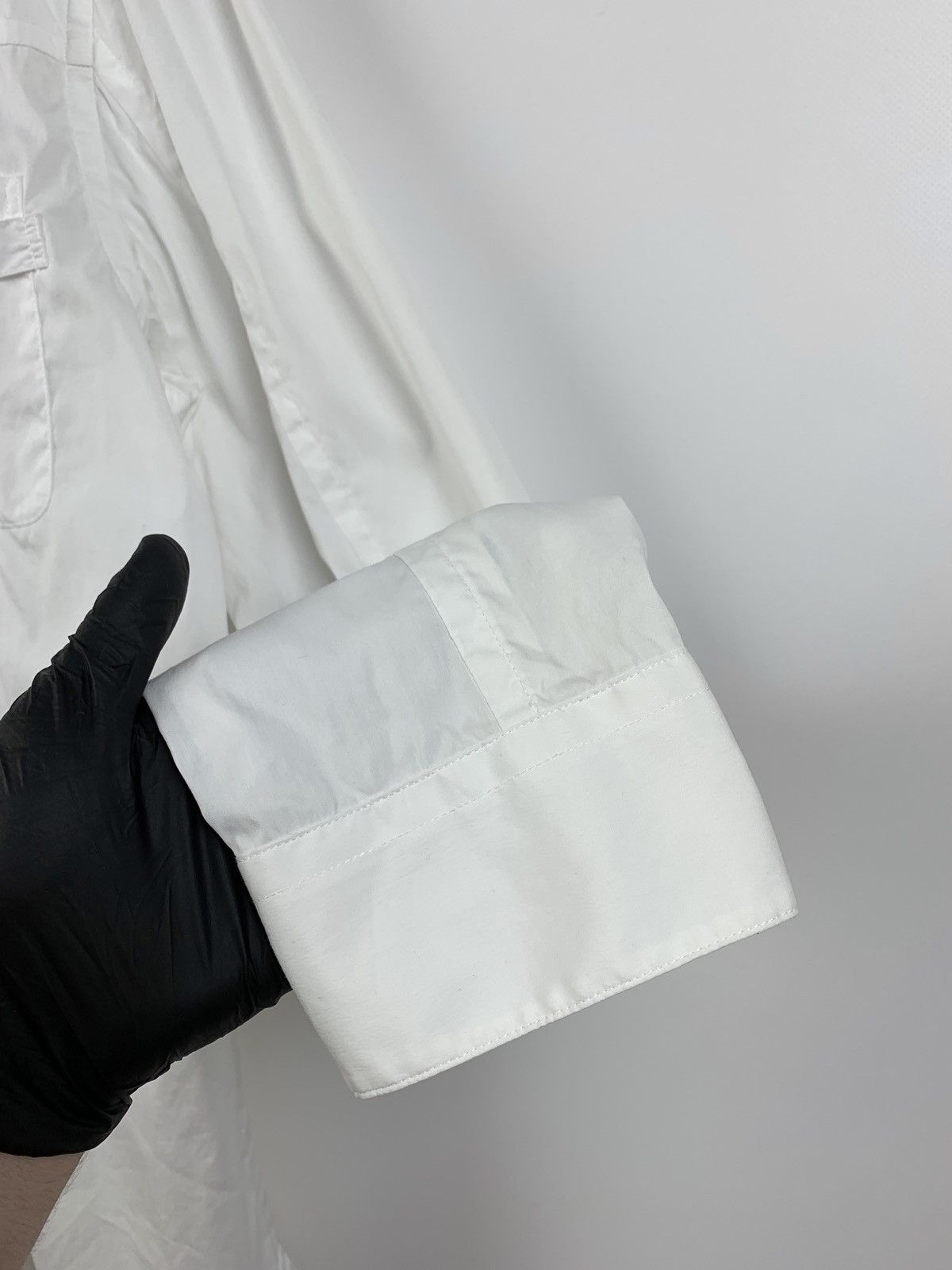 Helmut Lang Vintage Helmut Lang Bondage Pocket White LS Button Shirt Size US L / EU 52-54 / 3 - 10 Thumbnail