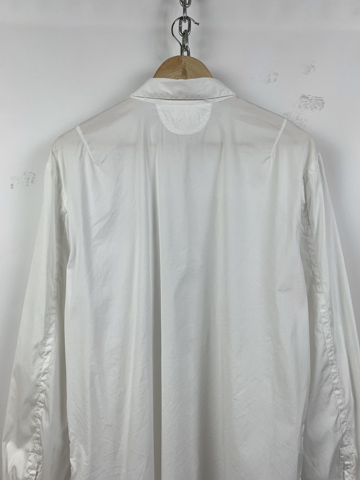 Helmut Lang Vintage Helmut Lang Bondage Pocket White LS Button Shirt Size US L / EU 52-54 / 3 - 13 Thumbnail