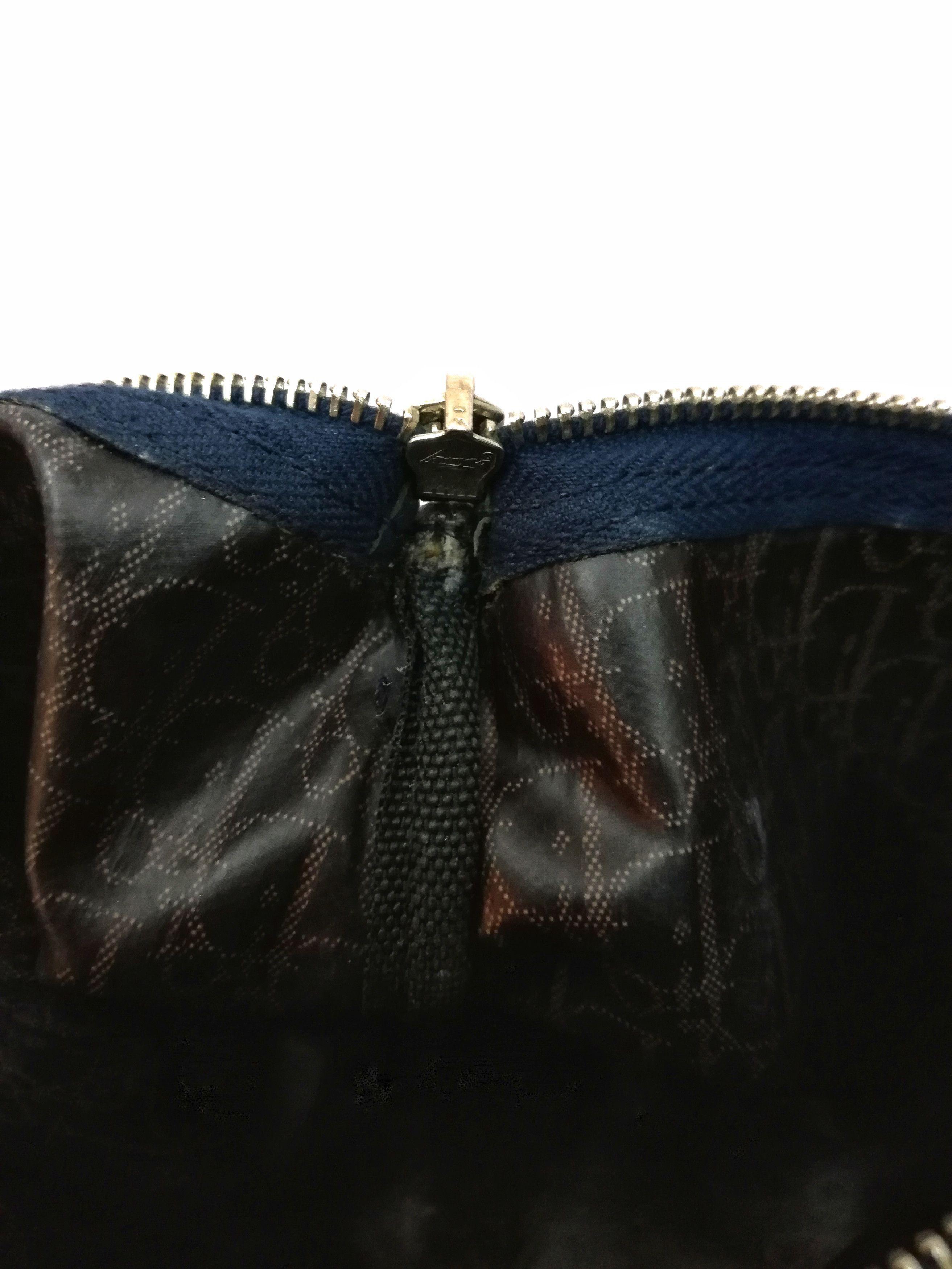 Christian Dior Monsieur 🔥Aunthentic DIOR Christian Dior Paris CD Monogram Clutch🔥 Size ONE SIZE - 15 Thumbnail