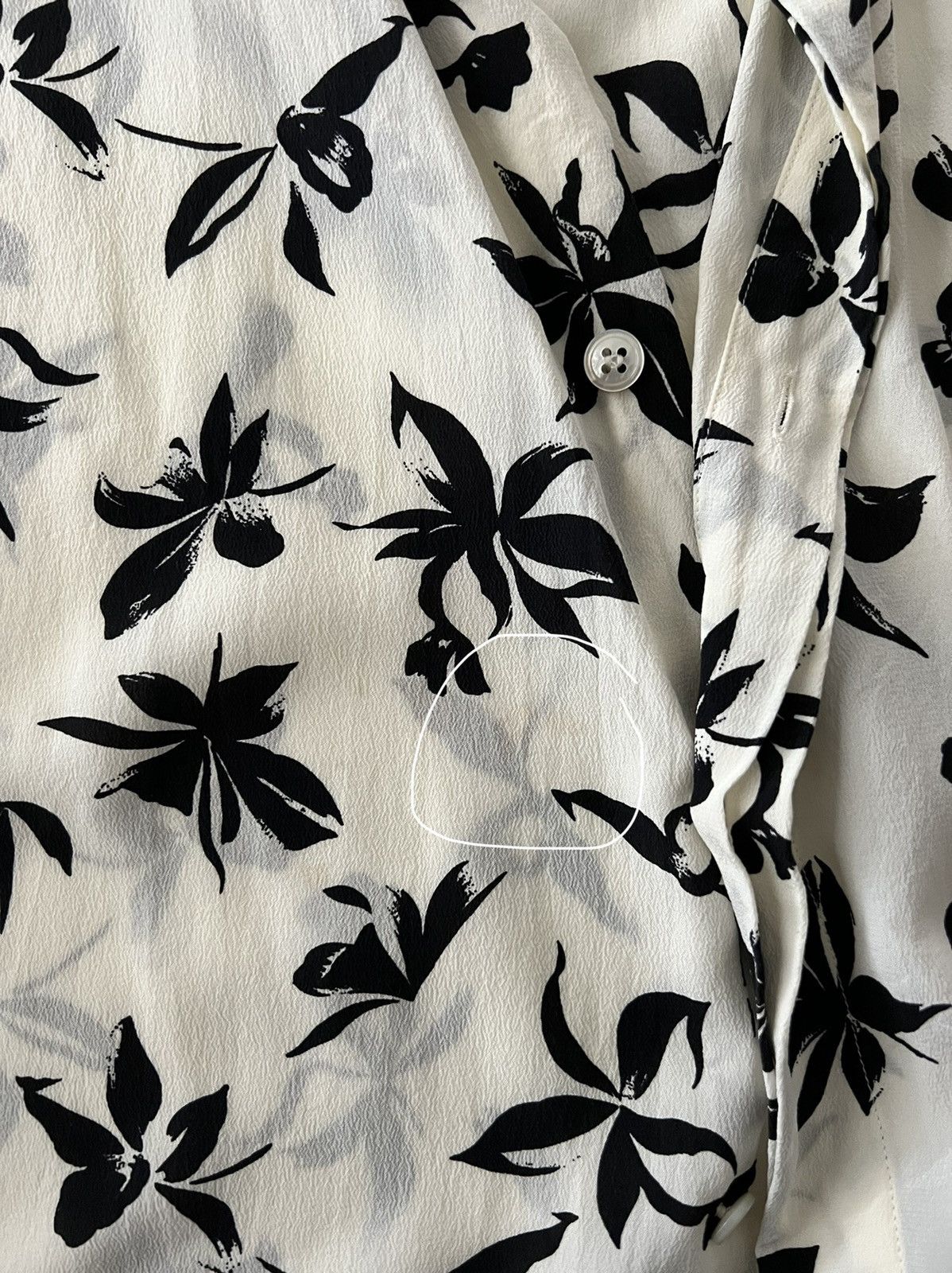 Hedi Slimane × Saint Laurent Paris 🔥$1.3K VALUE🔥Saint Laurent Floral-Print Long-Sleeve Shirt Size US M / EU 48-50 / 2 - 10 Thumbnail