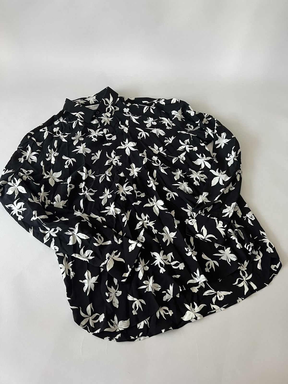 Hedi Slimane × Saint Laurent Paris 🔥$1.3K VALUE🔥Saint Laurent Floral-Print Long-Sleeve Shirt Size US L / EU 52-54 / 3 - 5 Thumbnail