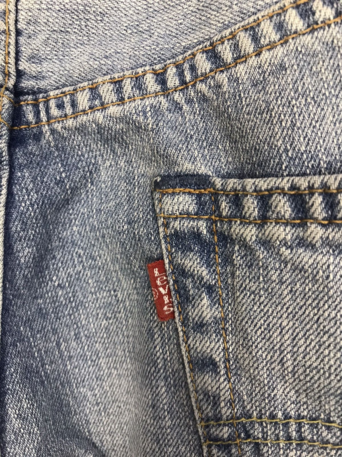 Levi's Vintage Levi’s Lot 503 Faded Colour Design Size US 35 - 13 Thumbnail
