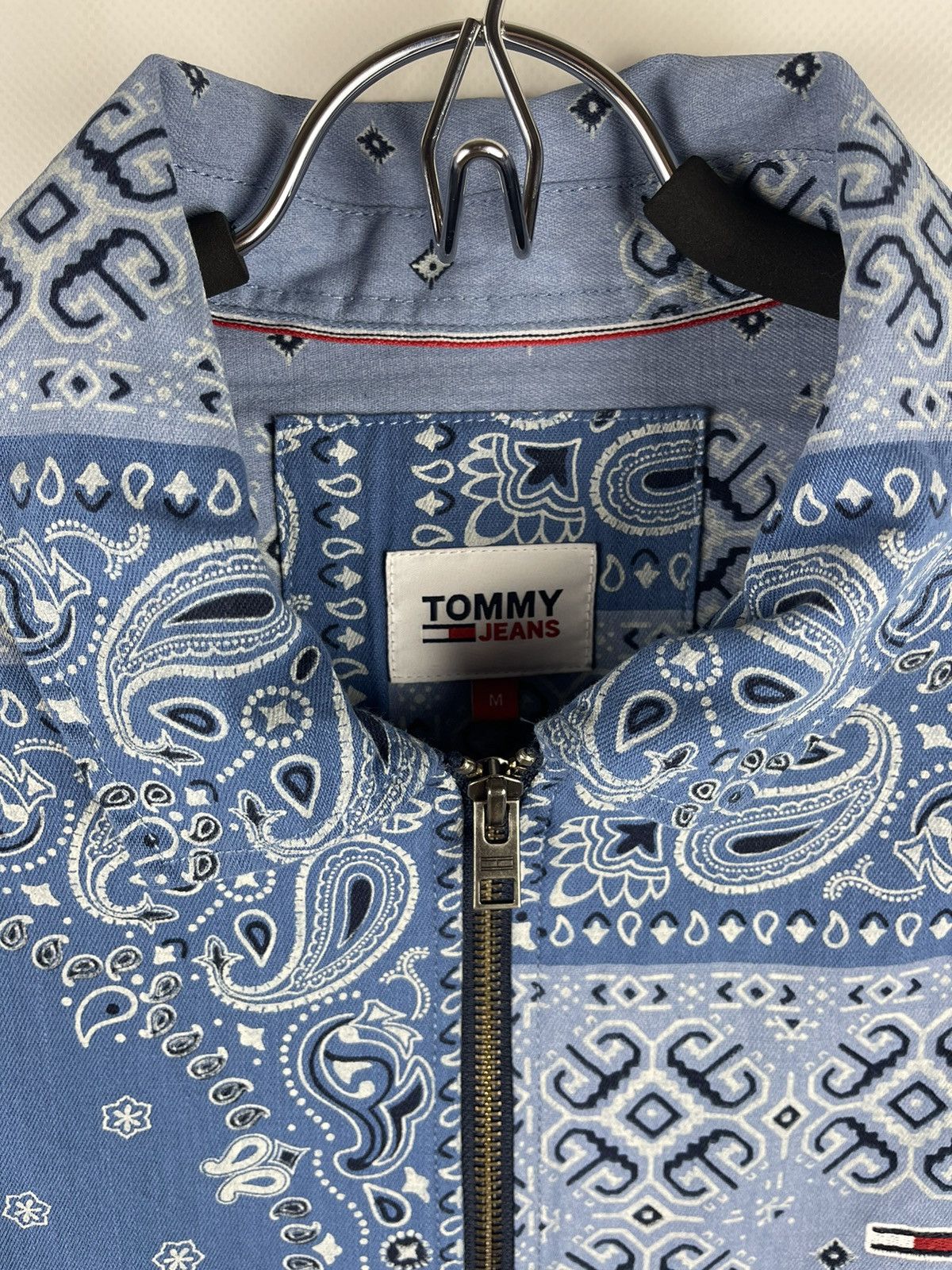 Tommy Hilfiger Tommy Jeans Sample Multiprinted pattern logo coach jacket Size US M / EU 48-50 / 2 - 6 Thumbnail
