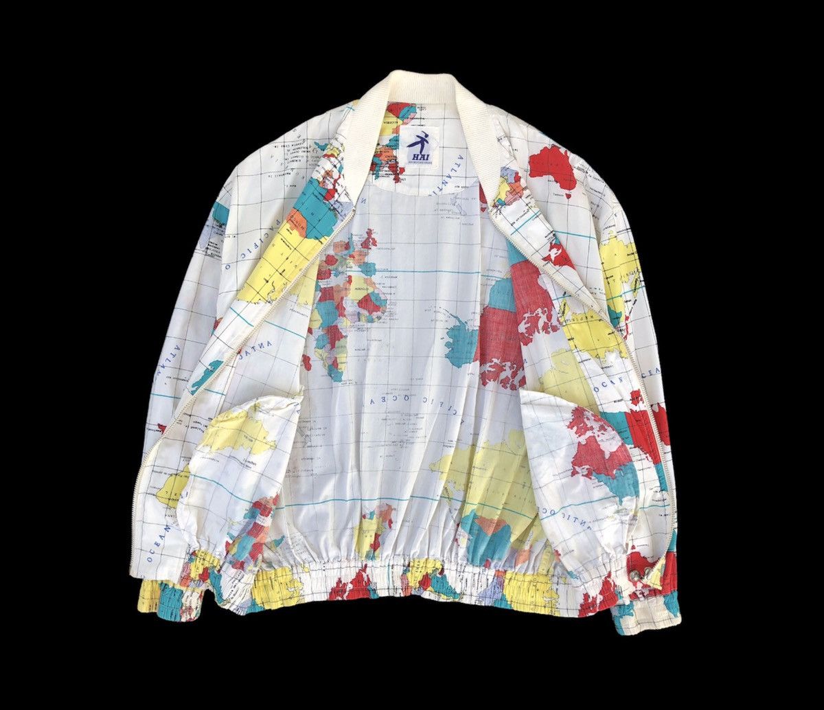 Hai Sporting Gear VTG Hai Sporting Gear Full Printed World Map Bomber Jacket Size US M / EU 48-50 / 2 - 7 Thumbnail