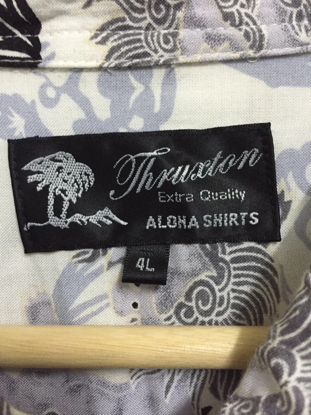 Japanese Brand 🔔Hawaiian Rayon Shirts japan lions design by thruxton Size US L / EU 52-54 / 3 - 4 Thumbnail