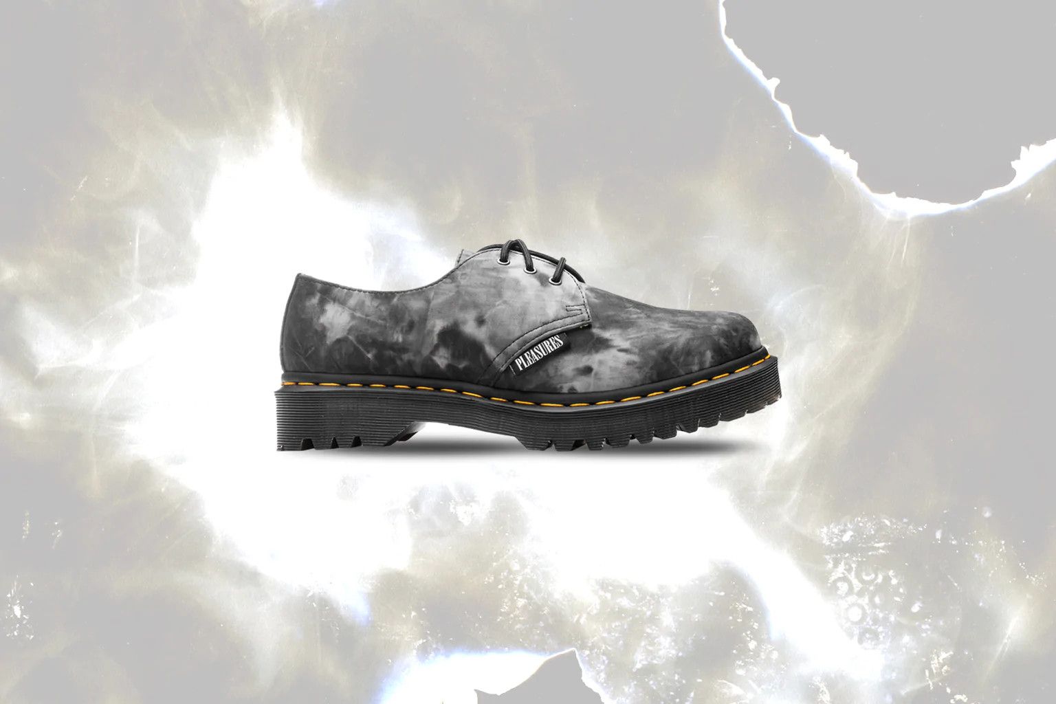 Dr. Martens × Pleasures Dr. Martens x Pleasures 1461 Bex - Black/White Tie Dye Size US 13 / EU 46 - 2 Thumbnail