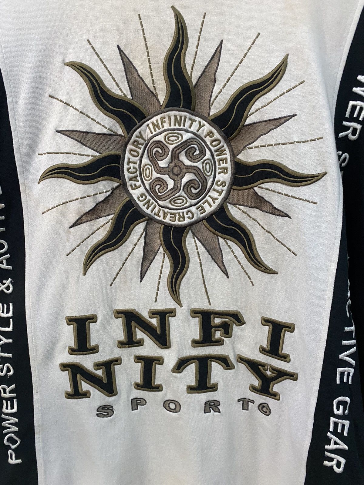 Japanese Brand × Vintage Vintage Infinity Sport Embroidery Logo OS T-Shirt Size US XL / EU 56 / 4 - 3 Thumbnail