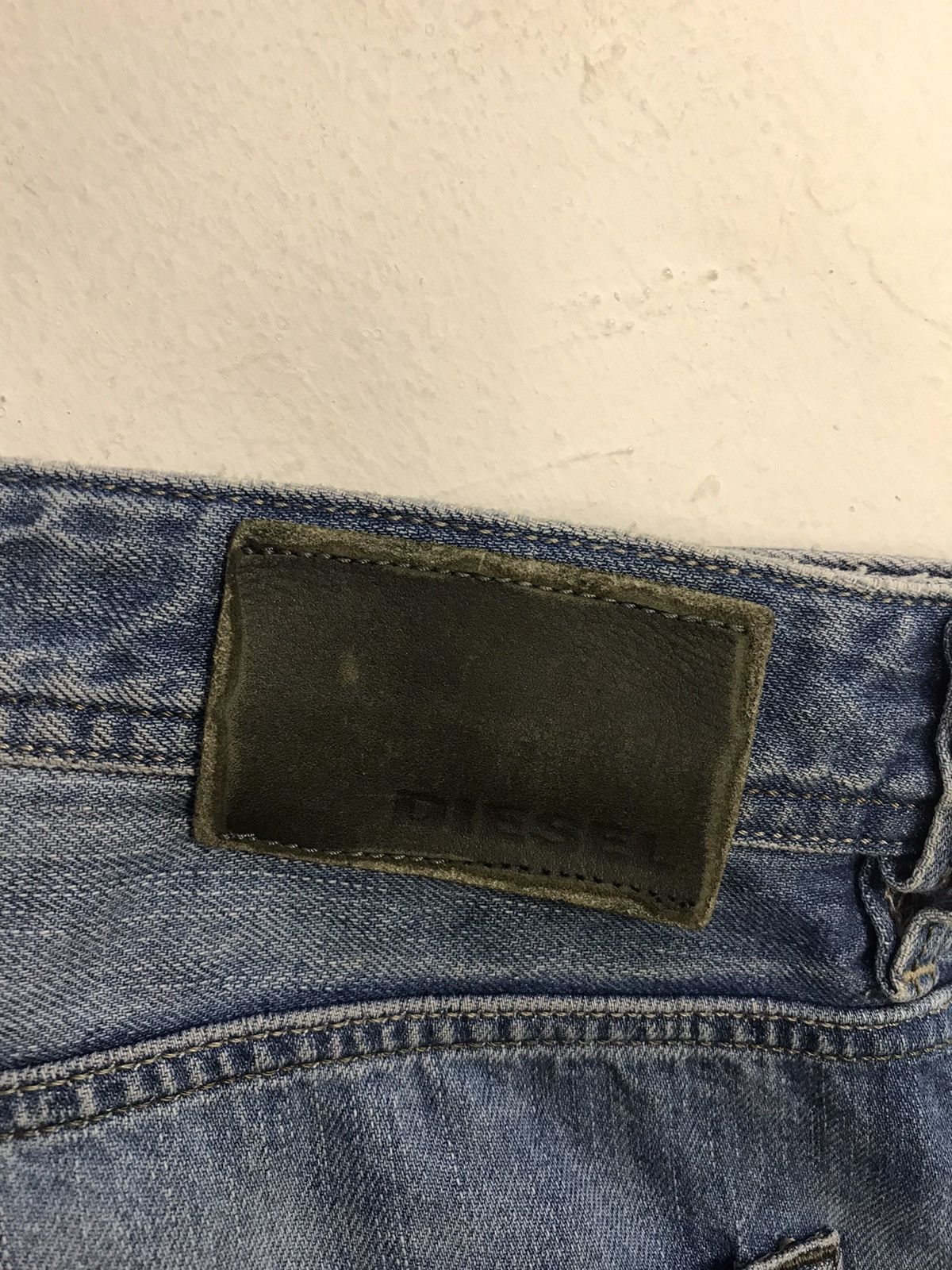 Diesel Vintage Diesel industry Distressed Denim jeans design Size US 37 - 15 Thumbnail