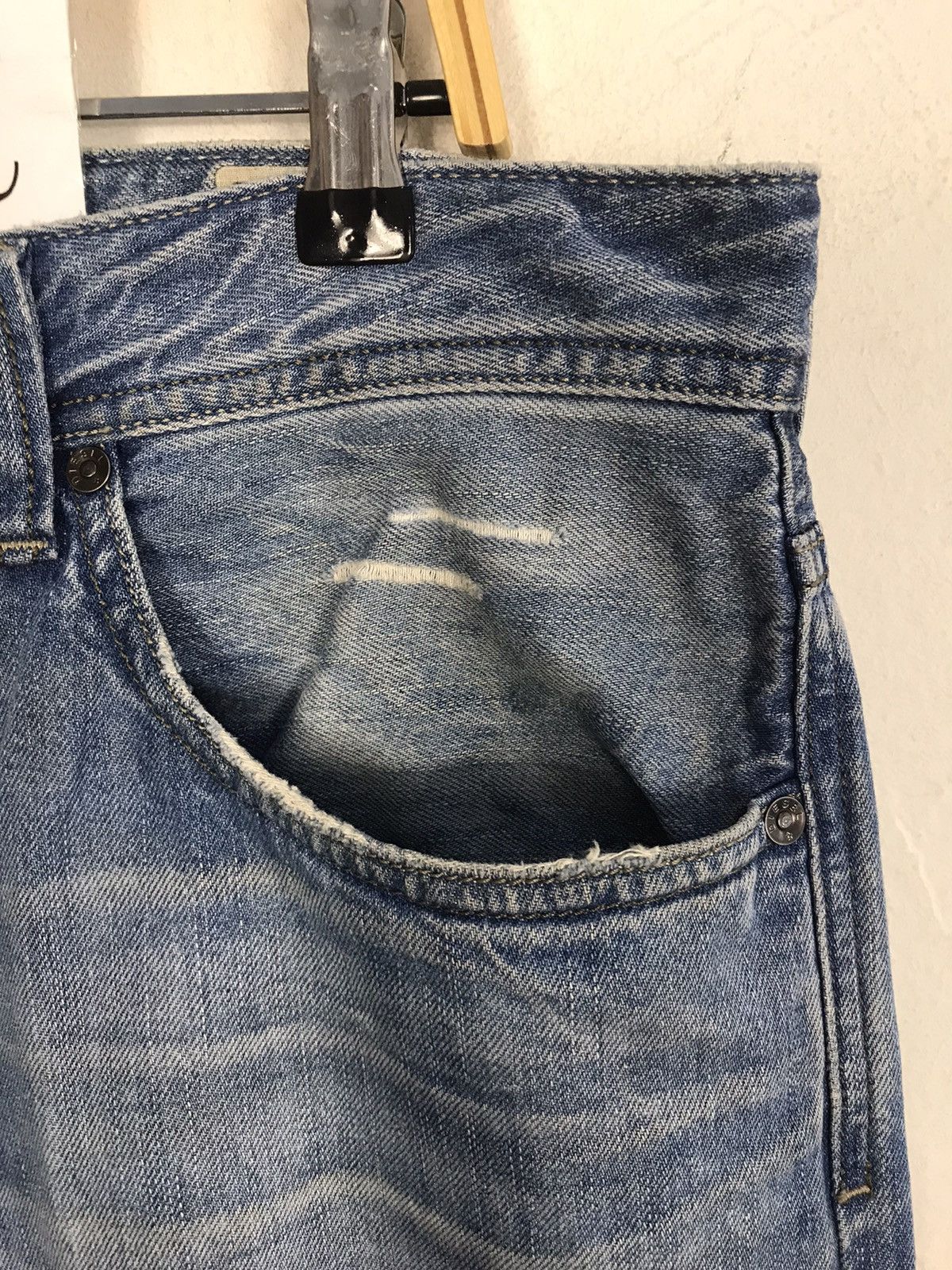 Diesel Vintage Diesel industry Distressed Denim jeans design Size US 37 - 7 Thumbnail
