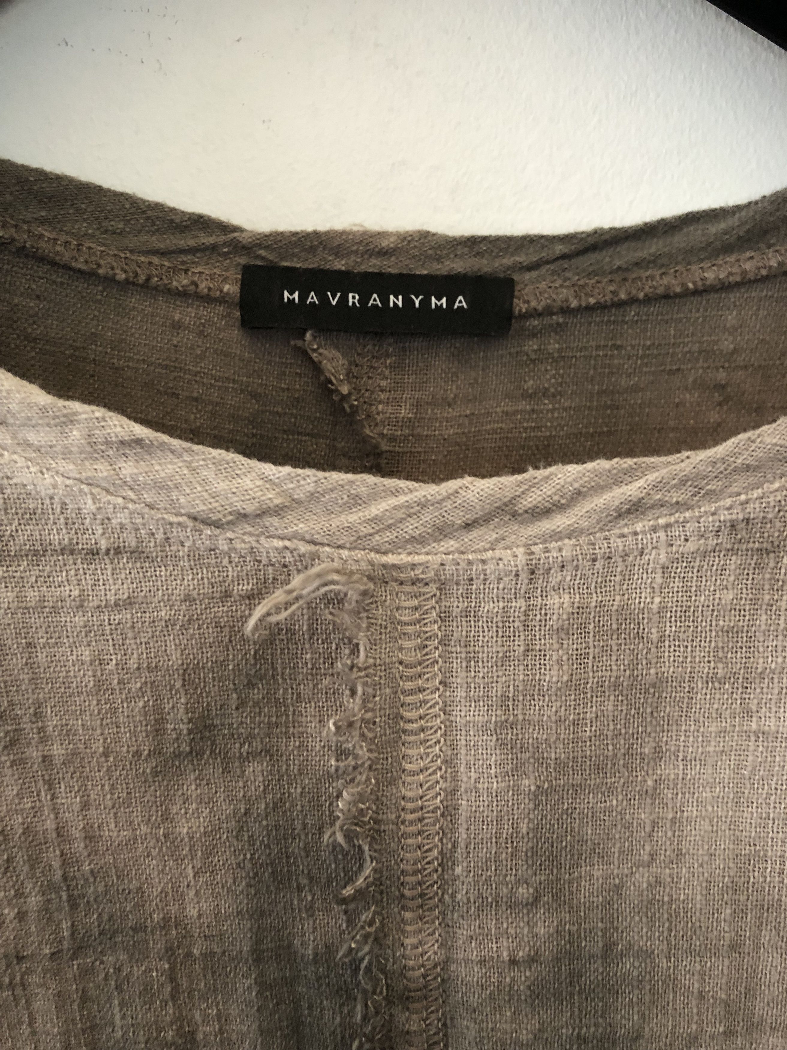 MAVRANYMA - hand dyed raglan t-shirt