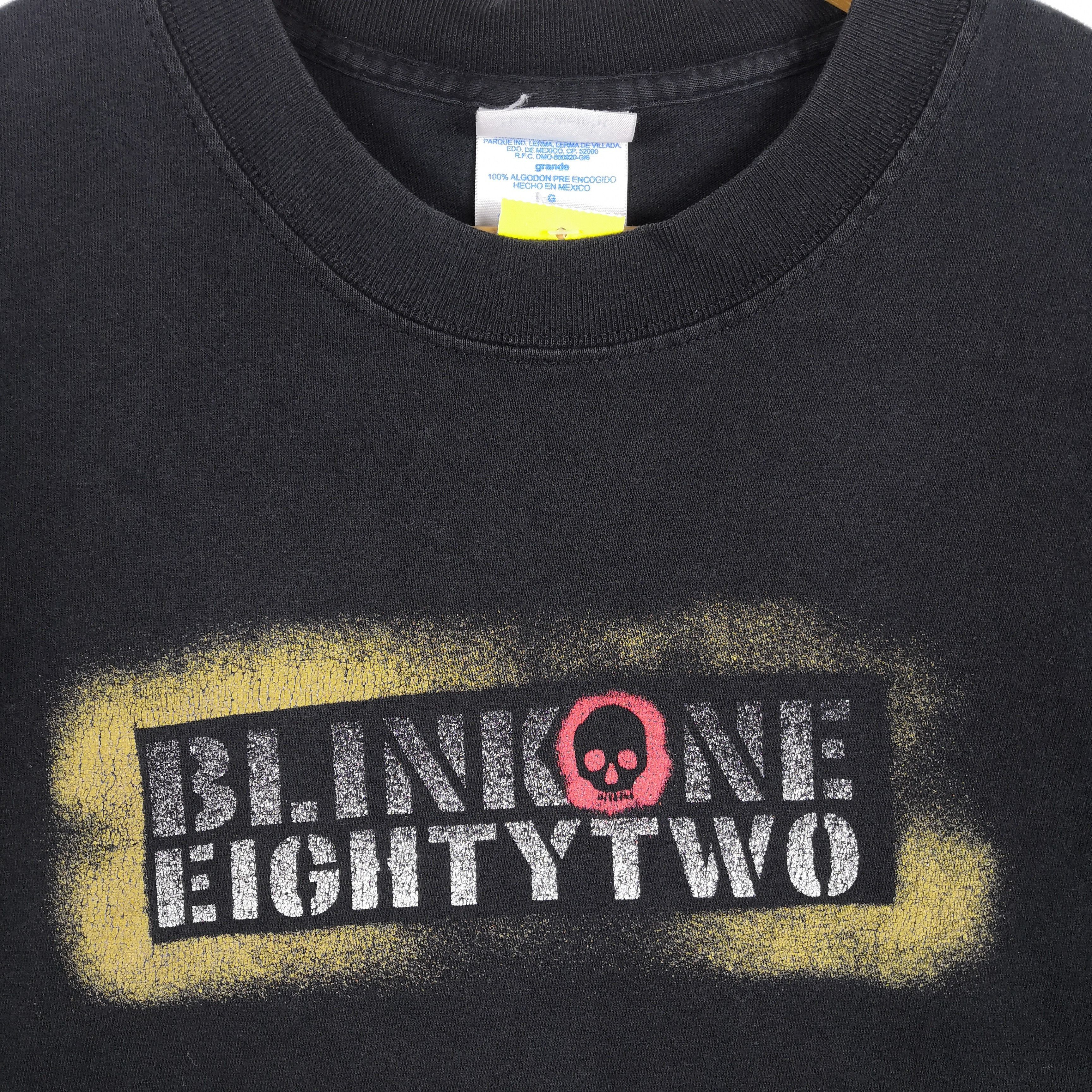 Band Tees Vintage Y2K Blink One Eight Two T-Shirt Band Blink 182 Tees Size US L / EU 52-54 / 3 - 4 Thumbnail