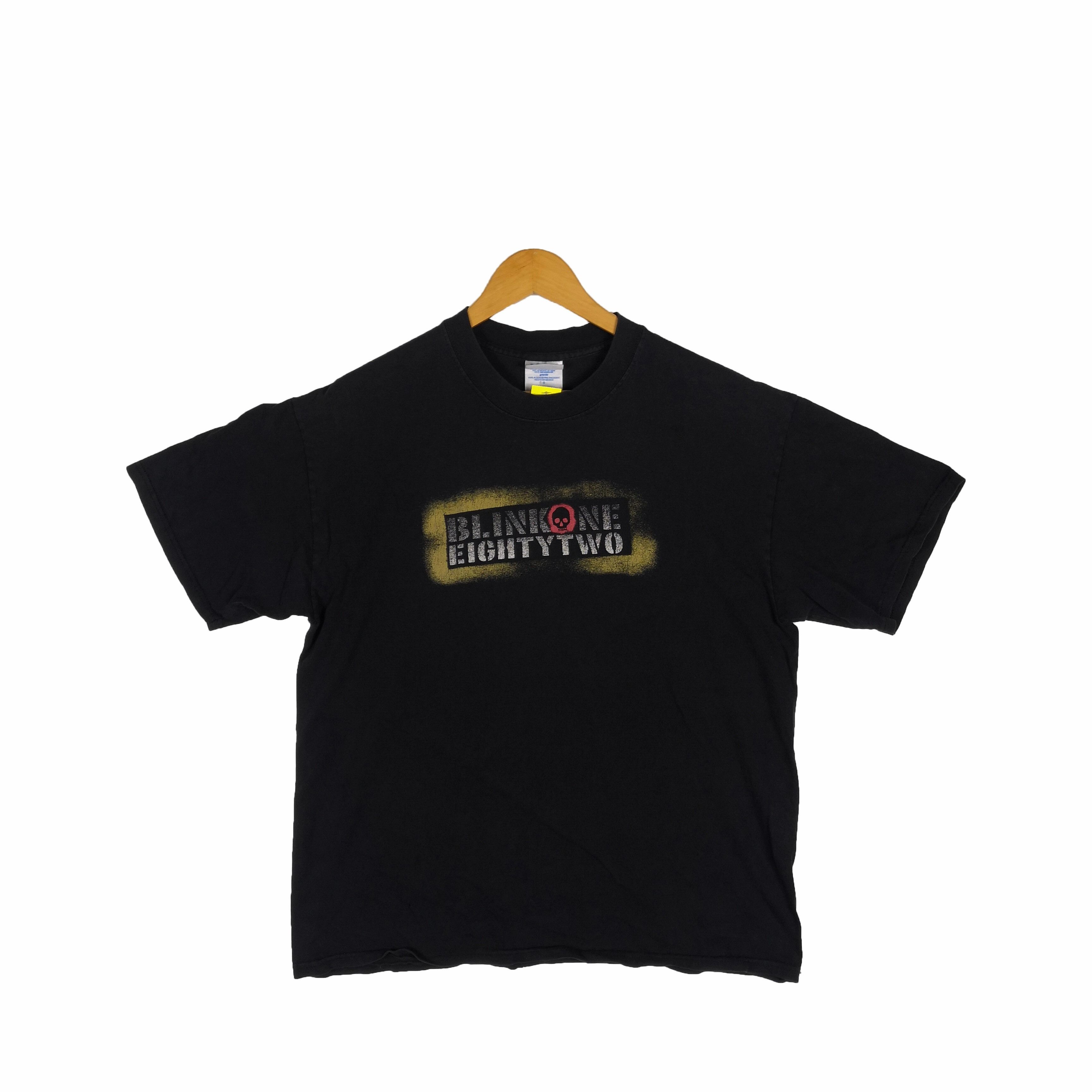 Band Tees Vintage Y2K Blink One Eight Two T-Shirt Band Blink 182 Tees Size US L / EU 52-54 / 3 - 1 Thumbnail