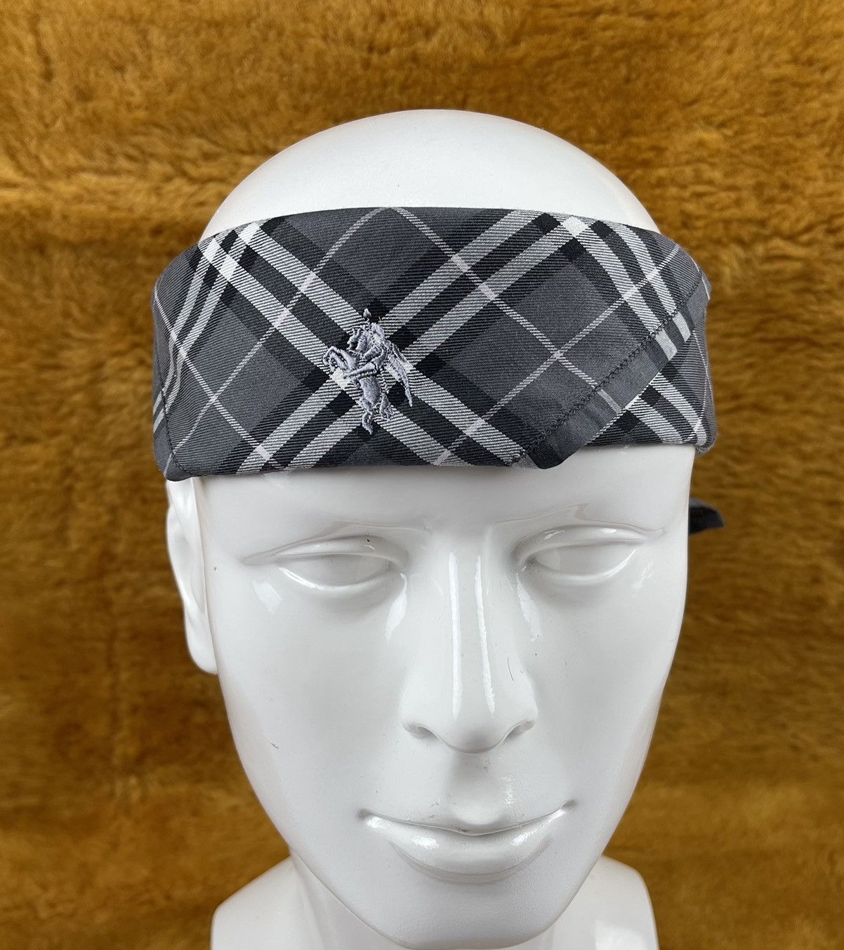Burberry × Other burberry bandana handkerchief neckerchief scarf HC0677 Size ONE SIZE - 1 Thumbnail