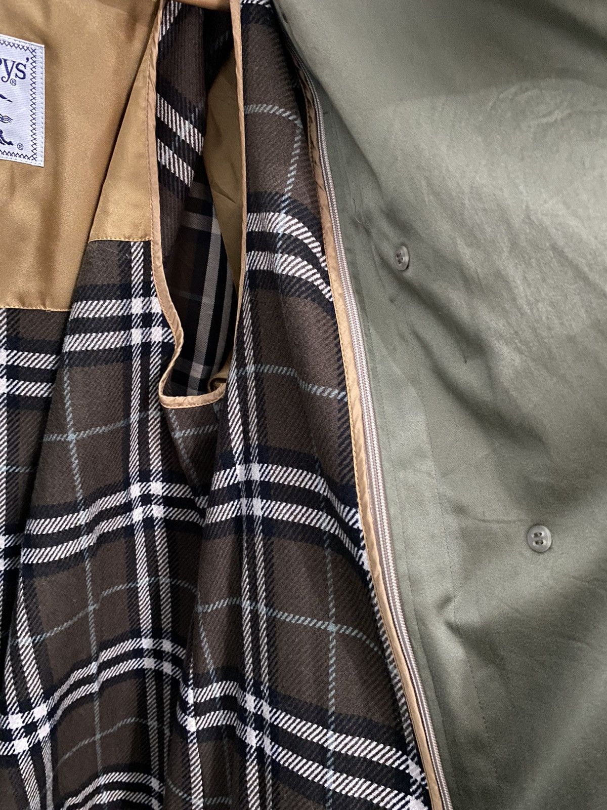 Burberry VINTAGE BURBERRYS LONG COAT NOVACHECK LINING Size US L / EU 52-54 / 3 - 7 Thumbnail