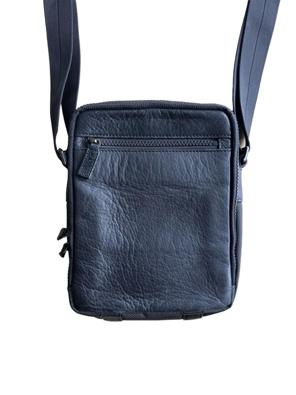 Lanvin GRAIL🔥OG Lanvin Genuine Leather Black Minimal Crossbody Bag Size ONE SIZE - 1 Thumbnail