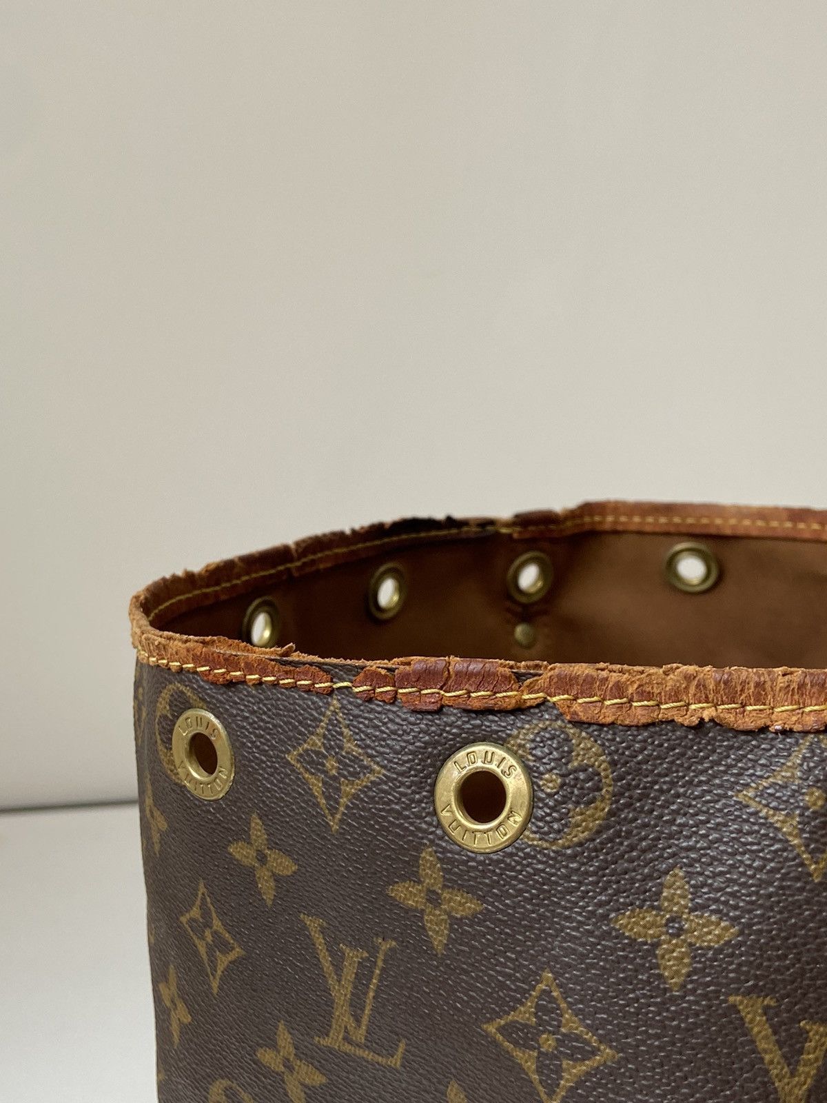 Louis Vuitton Louis Vuitton Monogram Canvas Leather Shoulder Bag Size ONE SIZE - 10 Thumbnail