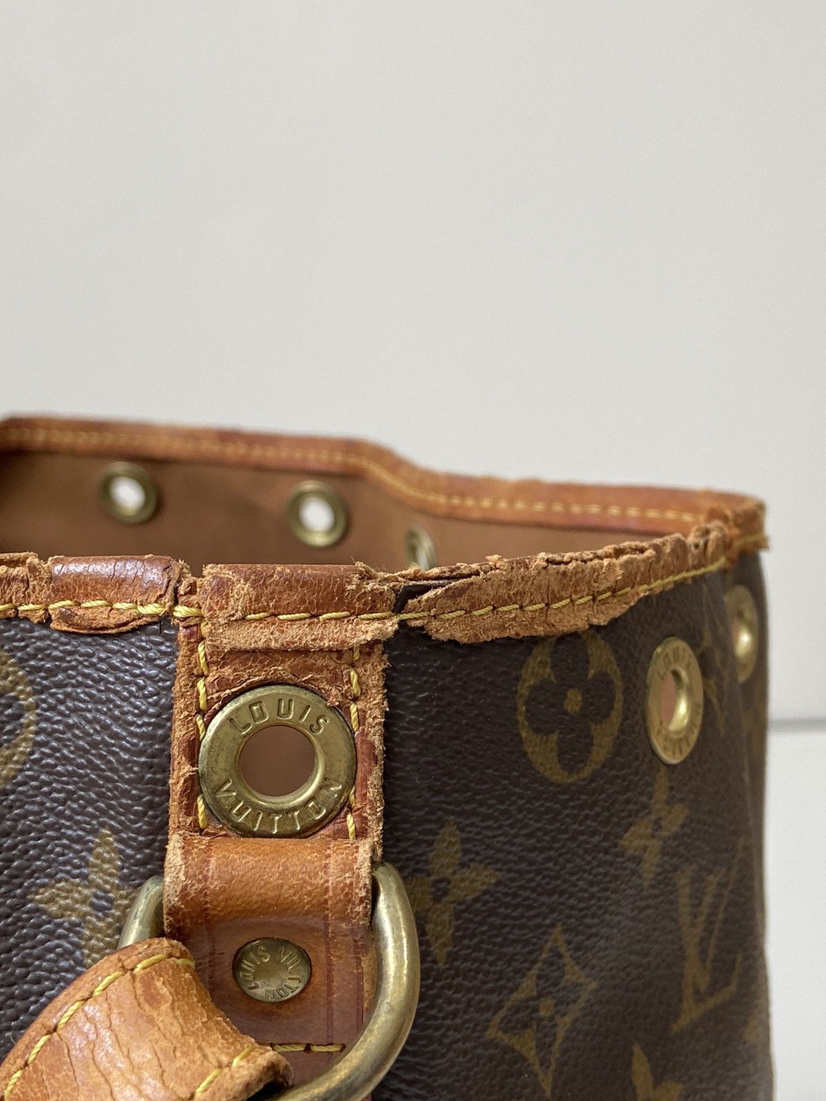 Louis Vuitton Louis Vuitton Monogram Canvas Leather Shoulder Bag Size ONE SIZE - 9 Thumbnail