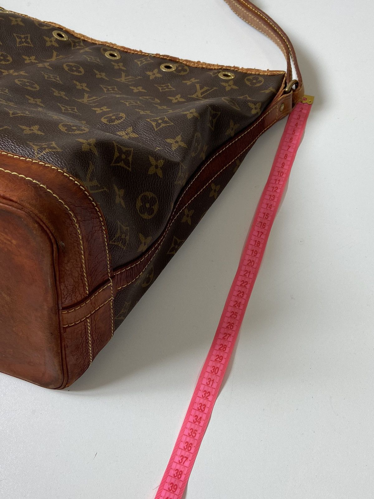 Louis Vuitton Louis Vuitton Monogram Canvas Leather Shoulder Bag Size ONE SIZE - 25 Thumbnail