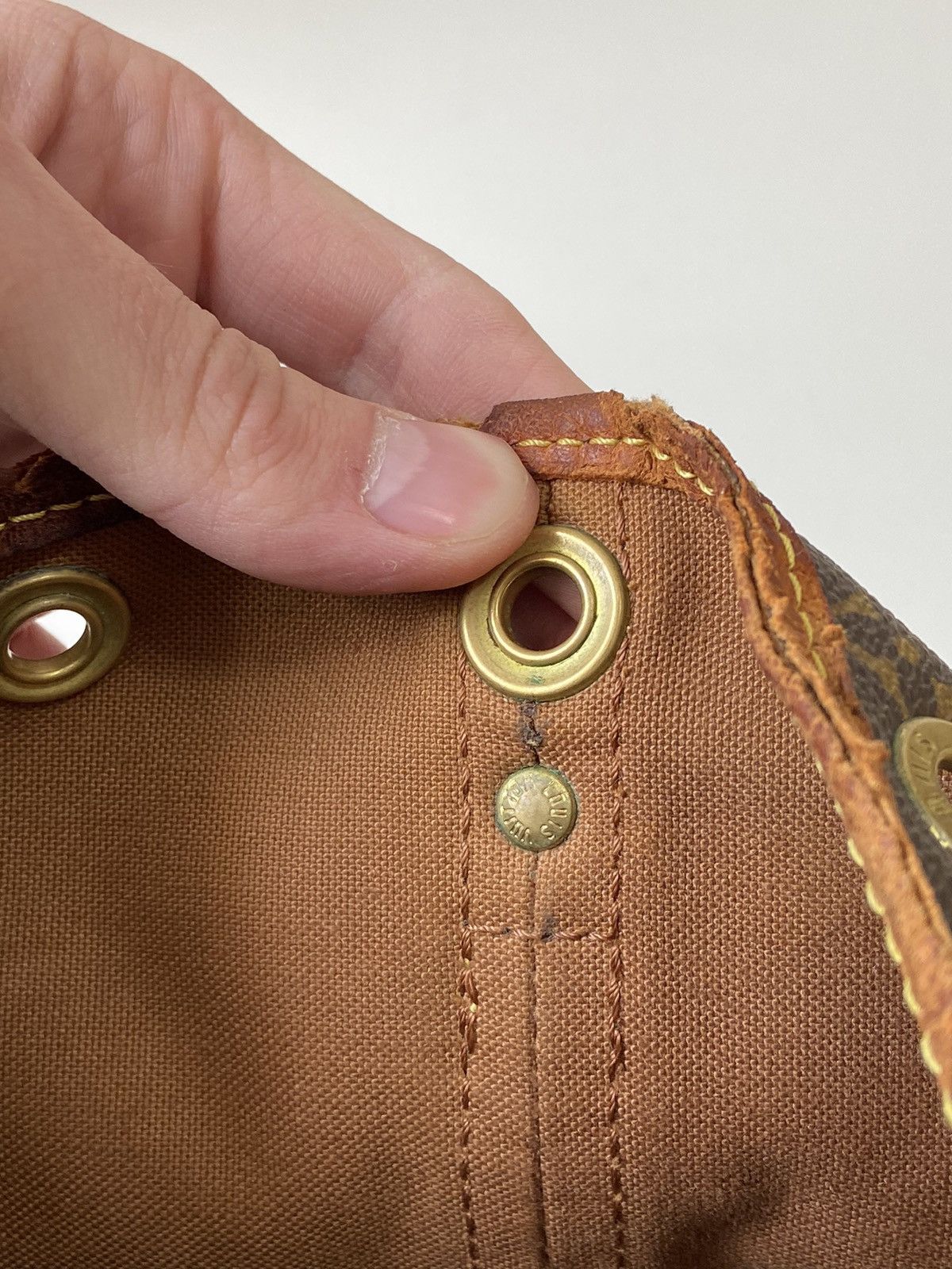 Louis Vuitton Louis Vuitton Monogram Canvas Leather Shoulder Bag Size ONE SIZE - 11 Thumbnail
