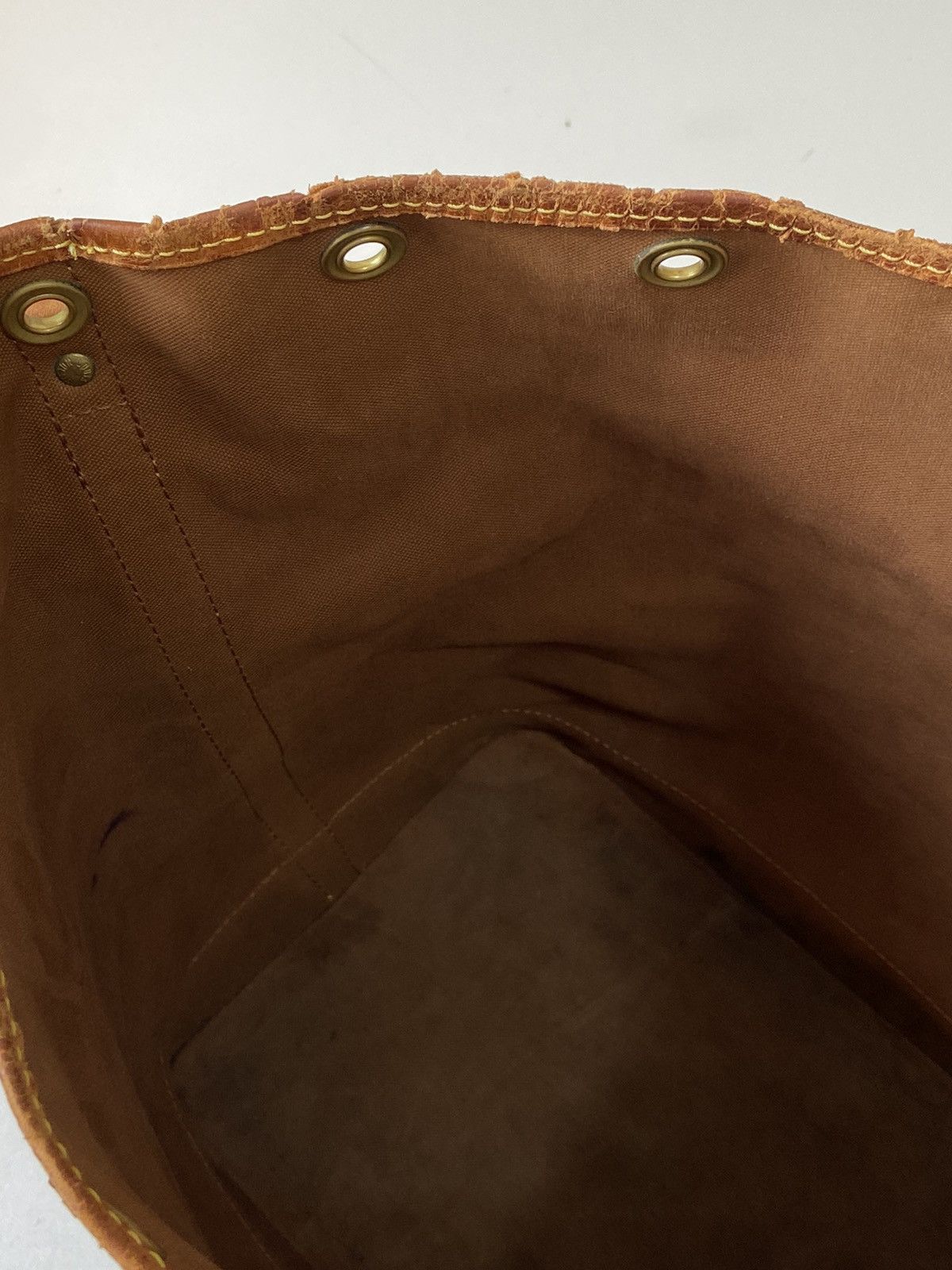 Louis Vuitton Louis Vuitton Monogram Canvas Leather Shoulder Bag Size ONE SIZE - 15 Thumbnail
