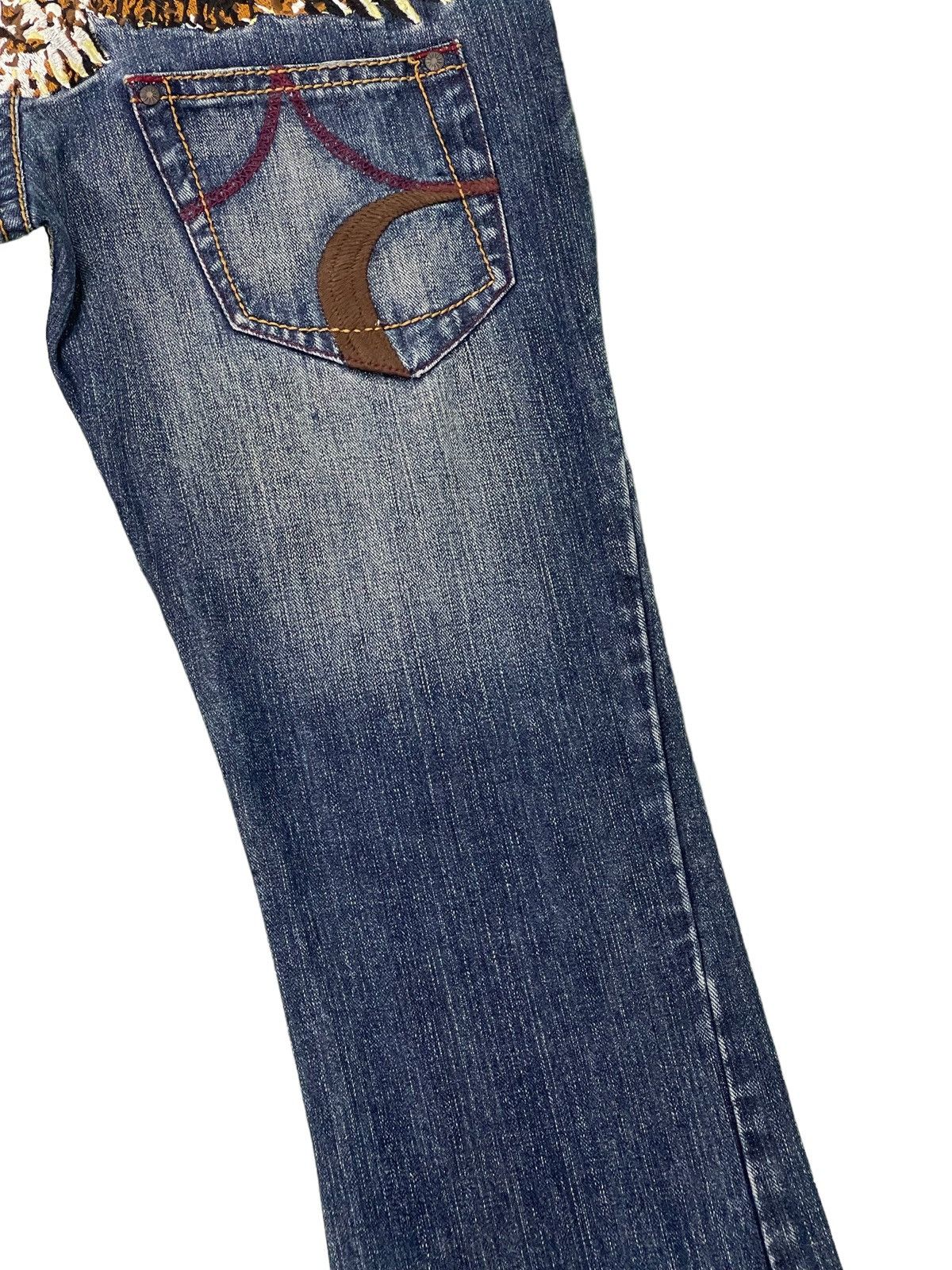 Japanese Brand Flare Jeans Embroydery Hawk Low Rise Boot Cut 2🟦6 Size US 30 / EU 46 - 6 Thumbnail