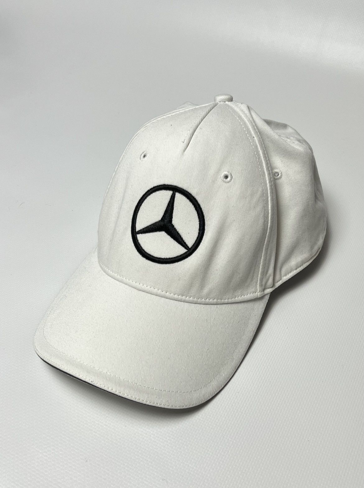 Formula 1 × Mercedes-Benz × Vintage Vintage Mersedes-Benz Amg Grand prix petronas f1 formula Size ONE SIZE - 9 Thumbnail