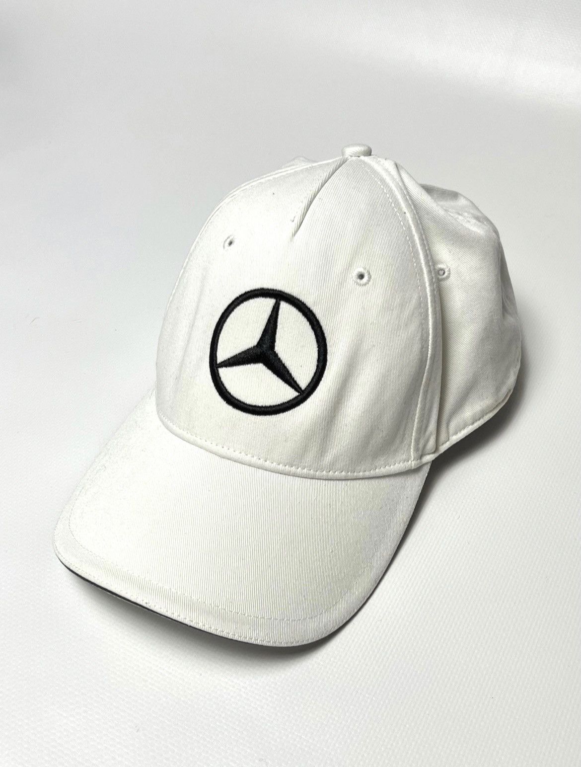 Formula 1 × Mercedes-Benz × Vintage Vintage Mersedes-Benz Amg Grand prix petronas f1 formula Size ONE SIZE - 1 Thumbnail