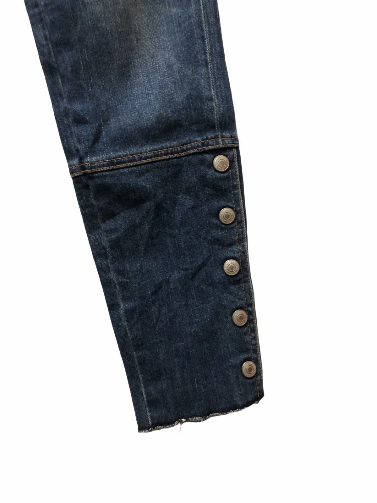 Undercover × Uniqlo UNDERCOVER X UNIQLO JEANS Size US 29 - 3 Thumbnail
