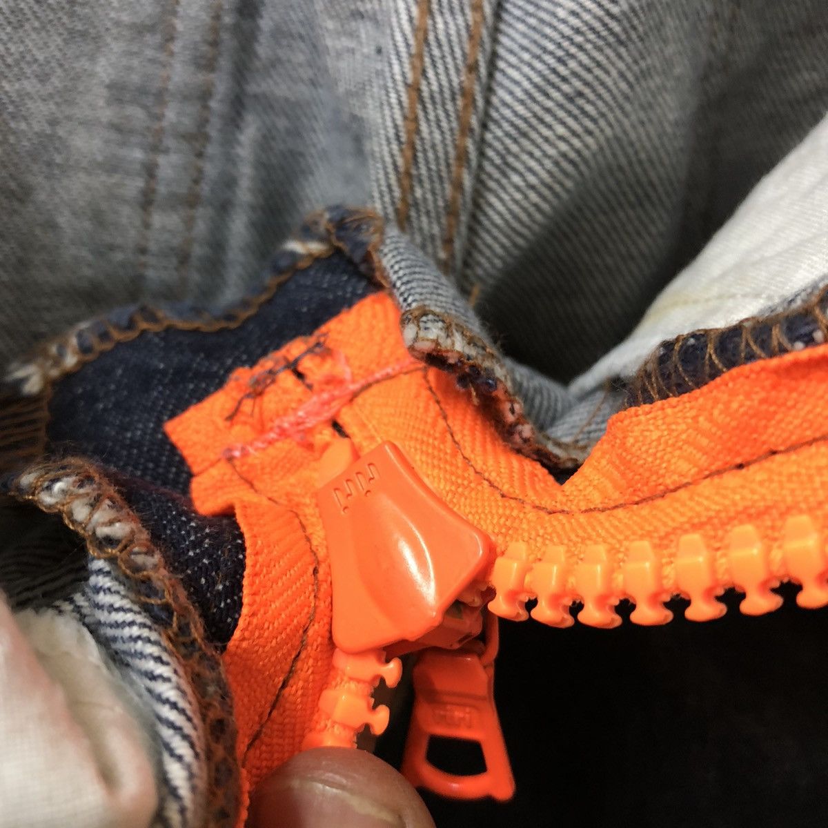 W&LT KISS THE FUTURE W.&LT WILD AND LETHAL TRASH DENIM Size US 27 - 4 Thumbnail