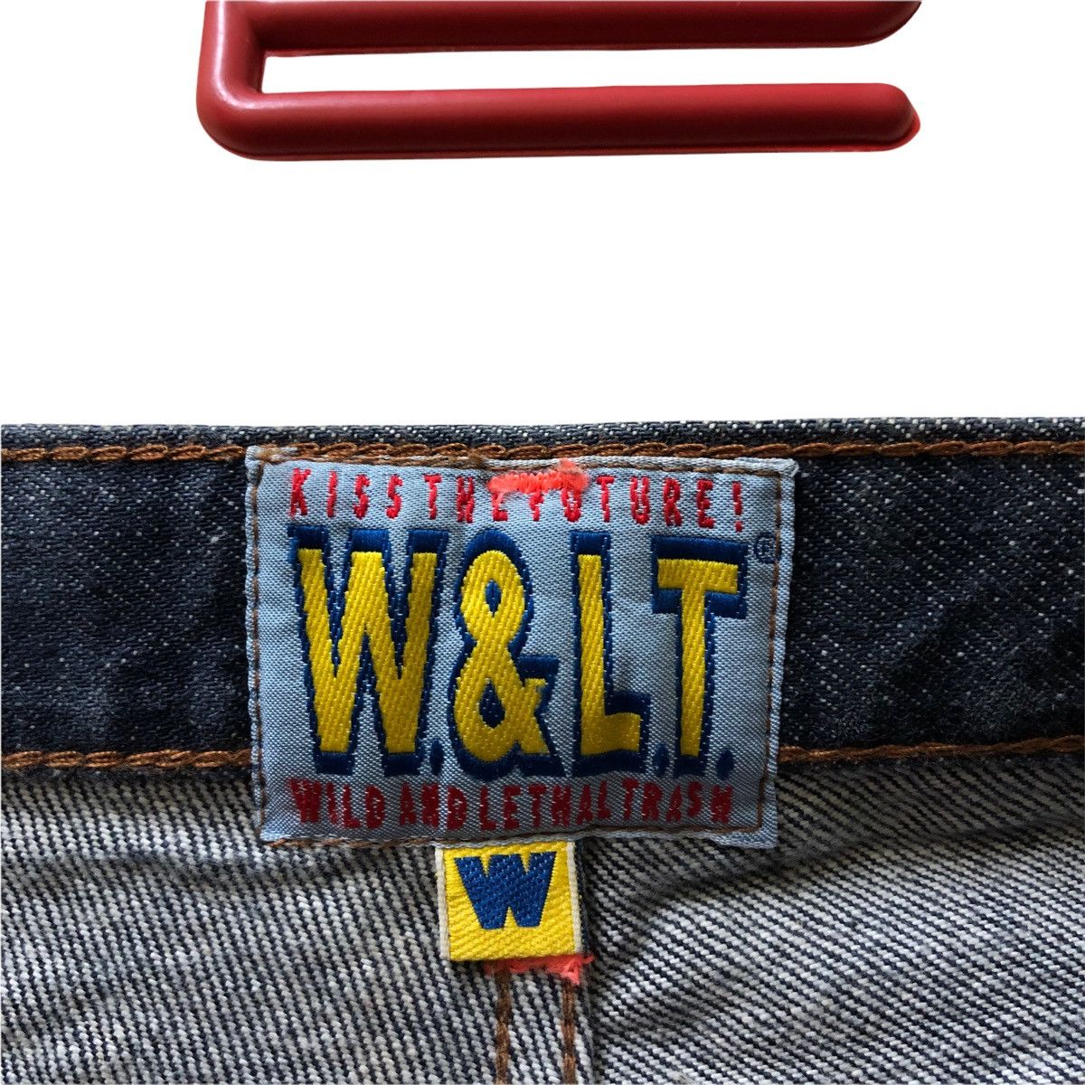 W&LT KISS THE FUTURE W.&LT WILD AND LETHAL TRASH DENIM Size US 27 - 5 Thumbnail