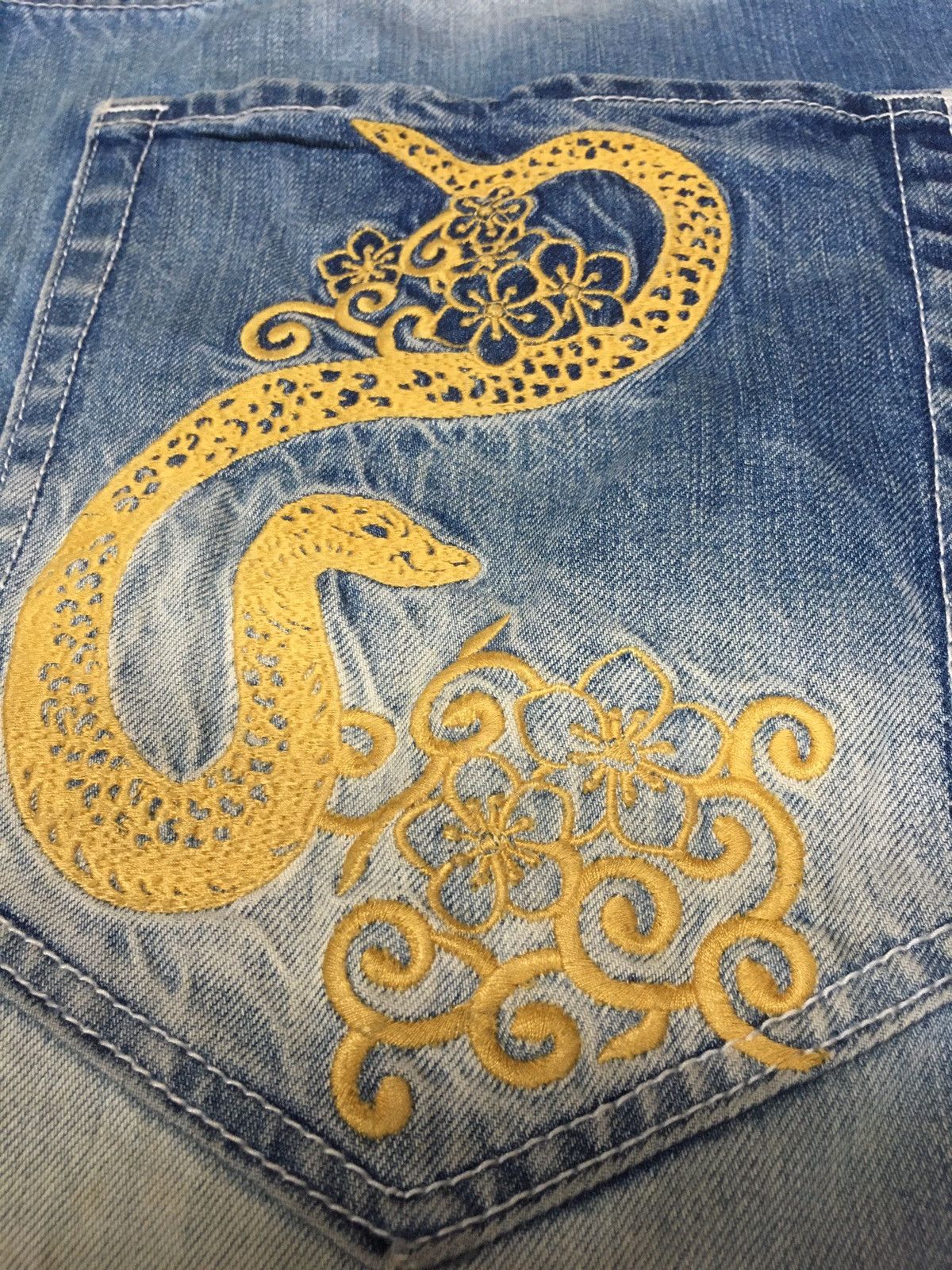 Japanese Brand Japanese denim snake embroidery floral motif sukajan denim Size US 38 / EU 54 - 4 Thumbnail