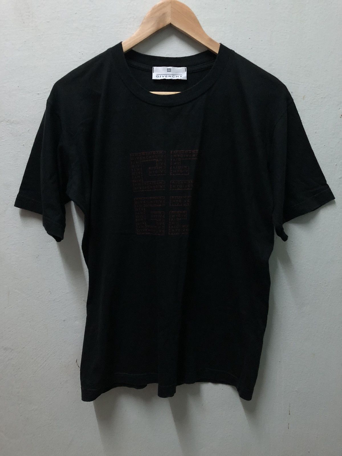 Givenchy Givenchy T-shirt Big Logo Size US S / EU 44-46 / 1 - 1 Thumbnail