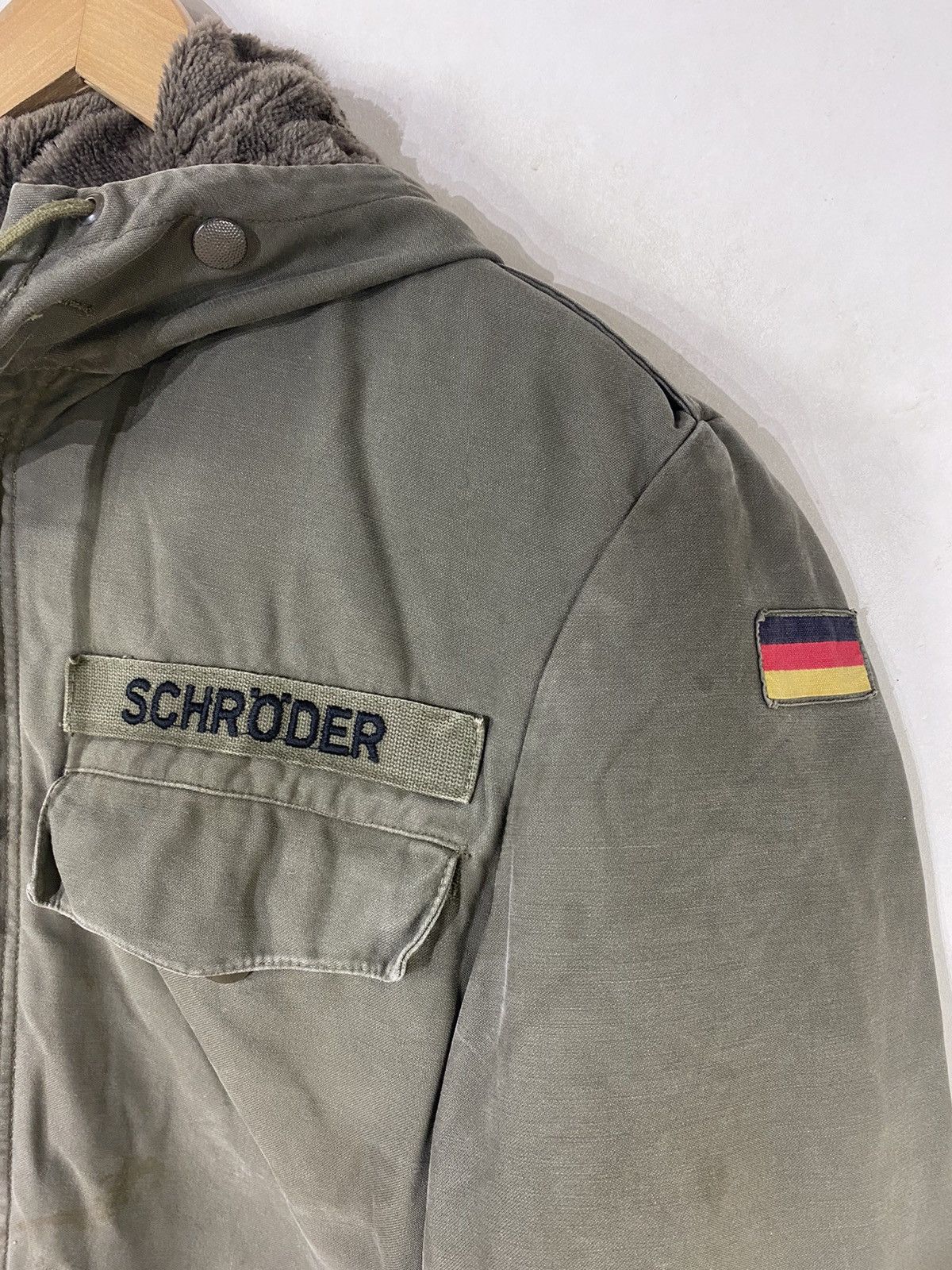 Vintage VINTAGE MILITARY GERMANY JACKET Size US L / EU 52-54 / 3 - 5 Thumbnail