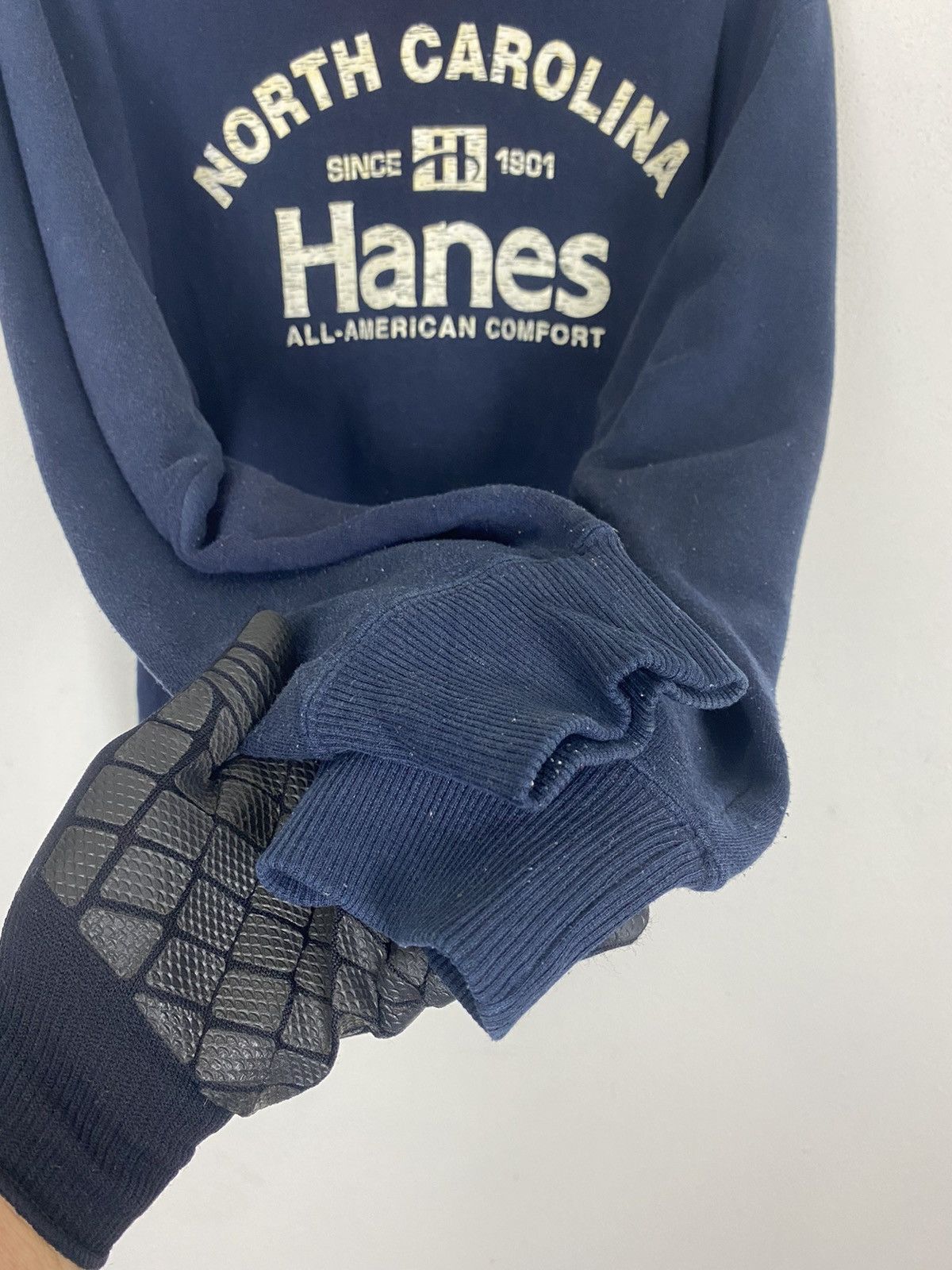 Hanes × Vintage VINTAGE NORTH CAROLINA HANES SWEATSHIRT Size US M / EU 48-50 / 2 - 5 Thumbnail