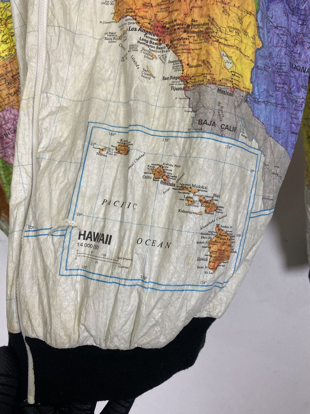 Vintage 🔥RARE🔥VINTAGE 1989 WEARING THE WORLD SWEATER Size US L / EU 52-54 / 3 - 9 Thumbnail