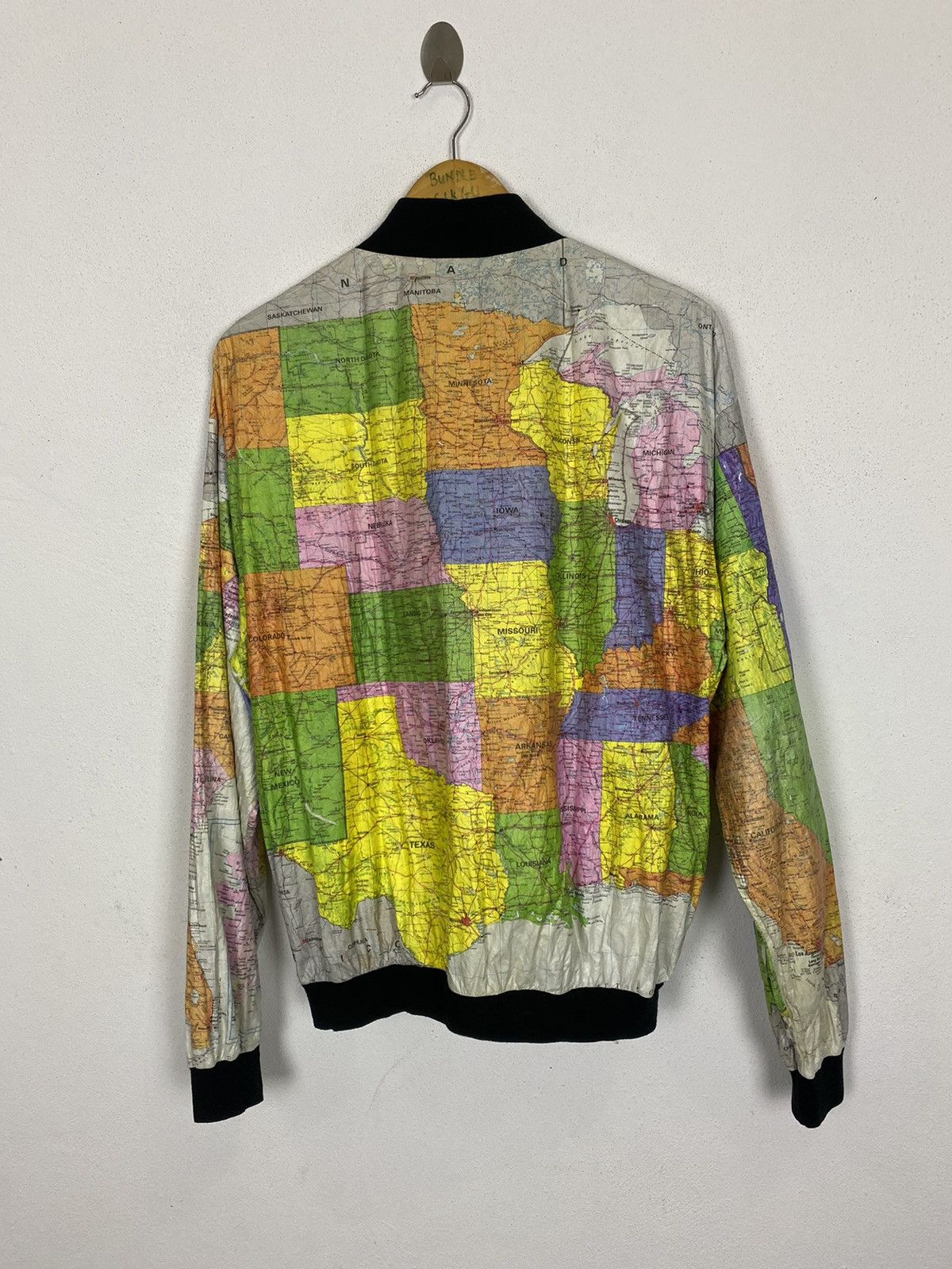 Vintage 🔥RARE🔥VINTAGE 1989 WEARING THE WORLD SWEATER Size US L / EU 52-54 / 3 - 4 Thumbnail