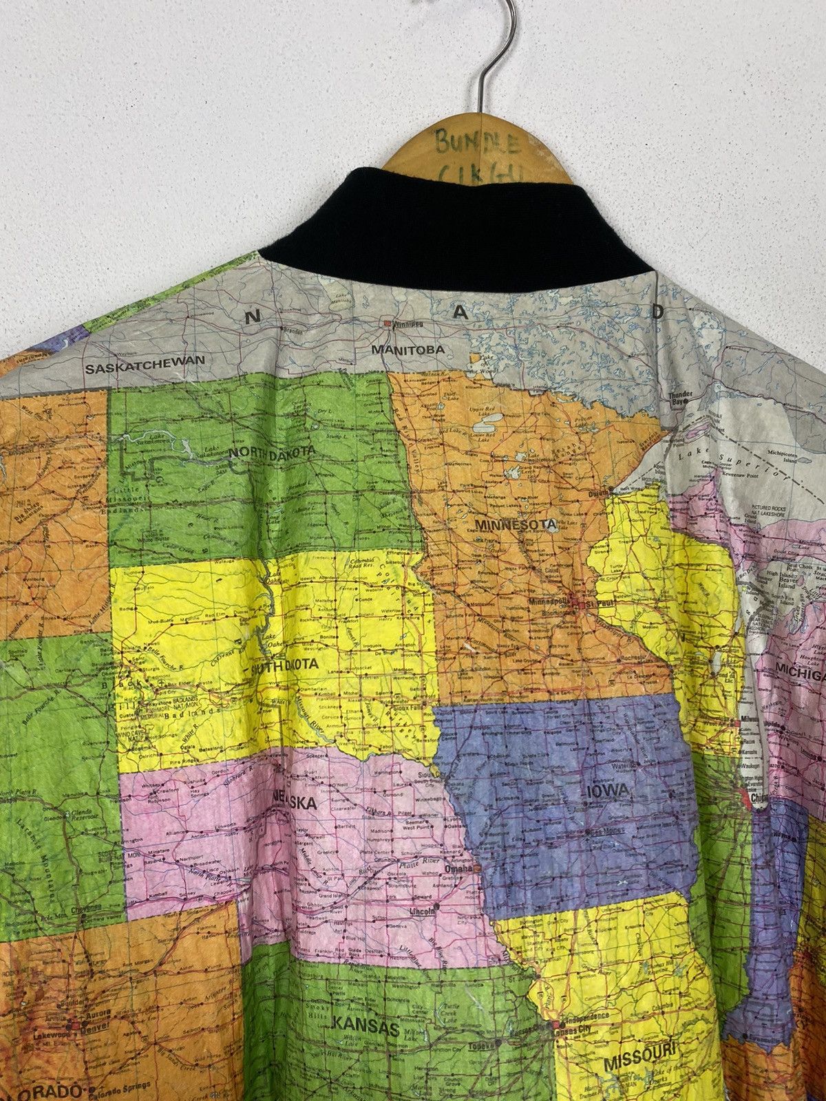 Vintage 🔥RARE🔥VINTAGE 1989 WEARING THE WORLD SWEATER Size US L / EU 52-54 / 3 - 13 Thumbnail