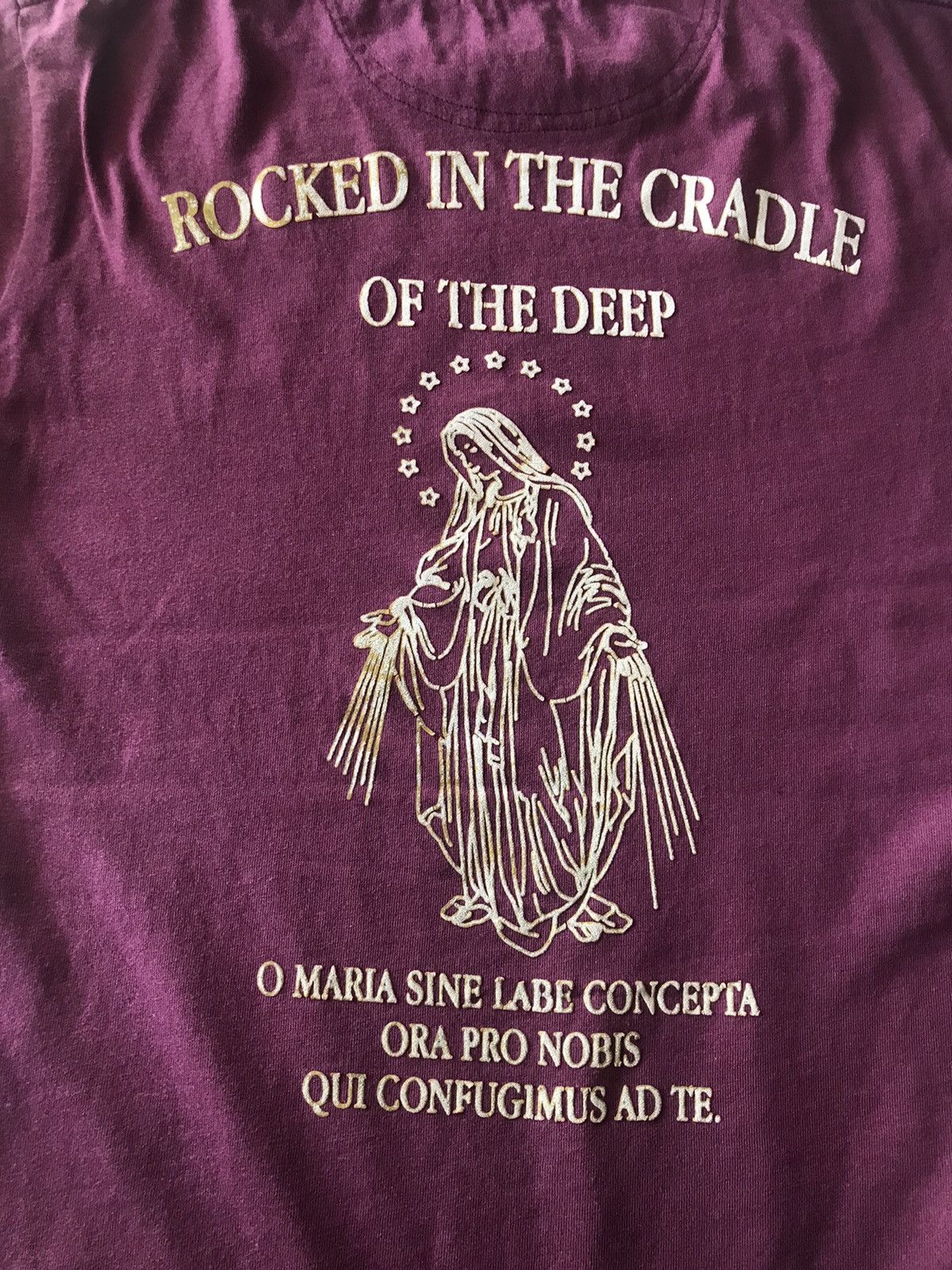 Band Tees Rocked in the Cradle of the Deep O Maria Tee metallica Size US M / EU 48-50 / 2 - 7 Thumbnail