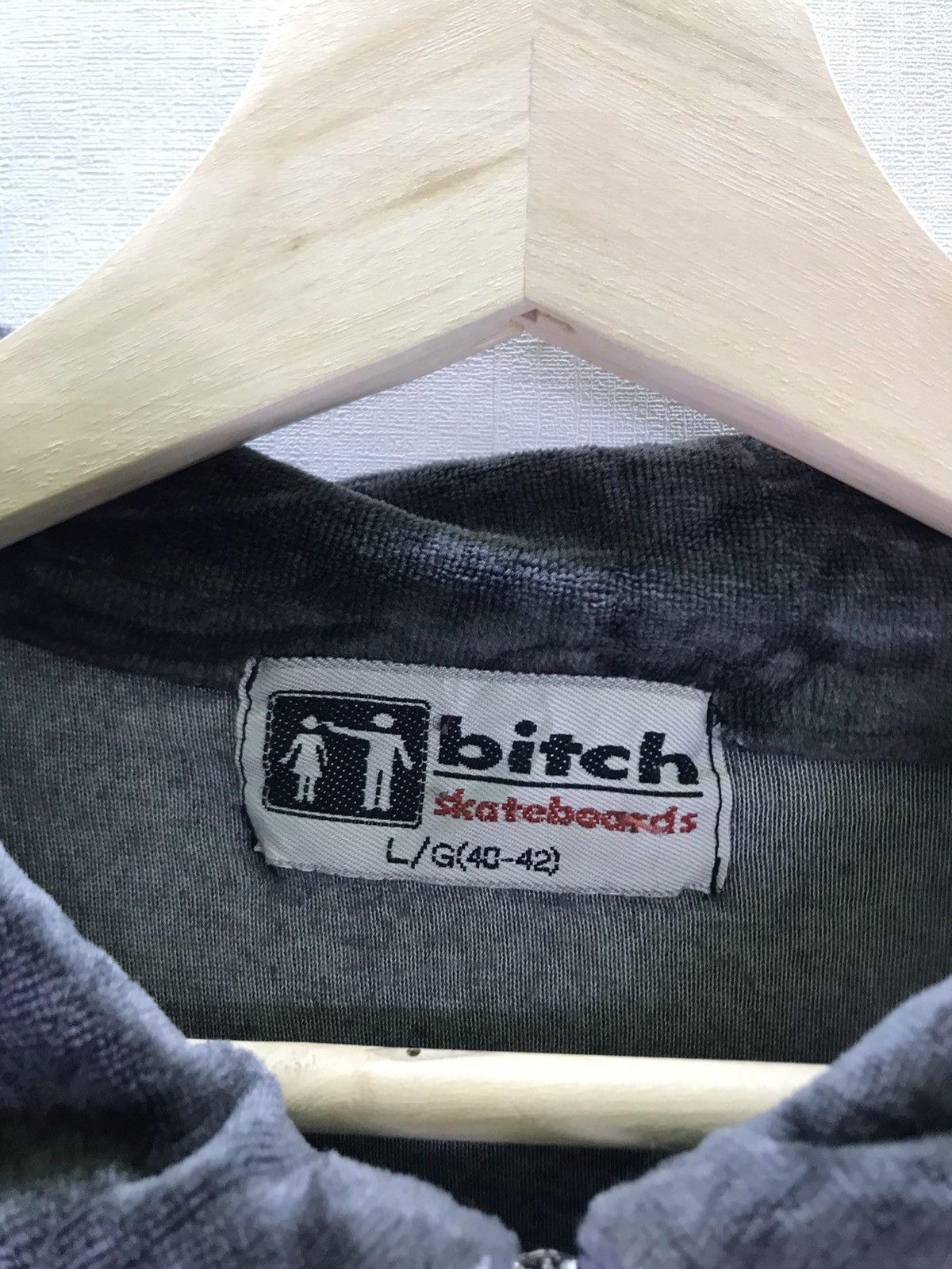 Vintage Vintage Bitch Skateboard Velvet Halfzip Long sleeve Tshirt Size US M / EU 48-50 / 2 - 3 Thumbnail