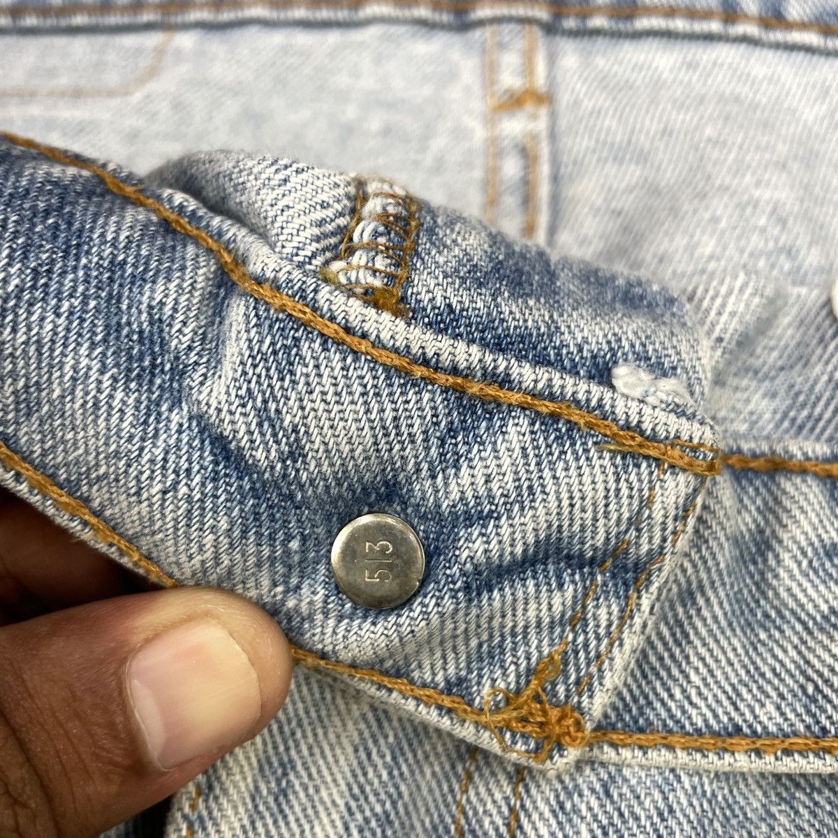 Levi's × Vintage Vintage Levi's 554 Blue Light Wash - wc 272 Size US 37 - 11 Thumbnail