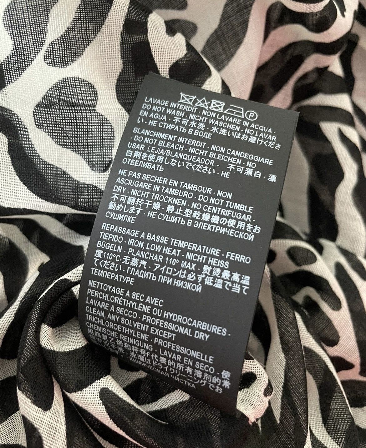 Hedi Slimane × Saint Laurent Paris × Yves Saint Laurent $1,100 Sold Out Brand NEW Rare Iconic Runway Zebra Shirt Size US M / EU 48-50 / 2 - 11 Thumbnail