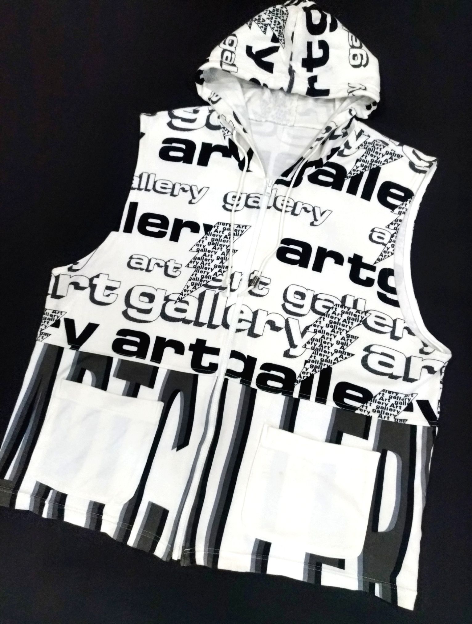 Art Comes First × Designer RARE! ART GALLERY ITALY RETRO SPELL OUT SLEEVELESS HOODIE Size US M / EU 48-50 / 2 - 3 Thumbnail